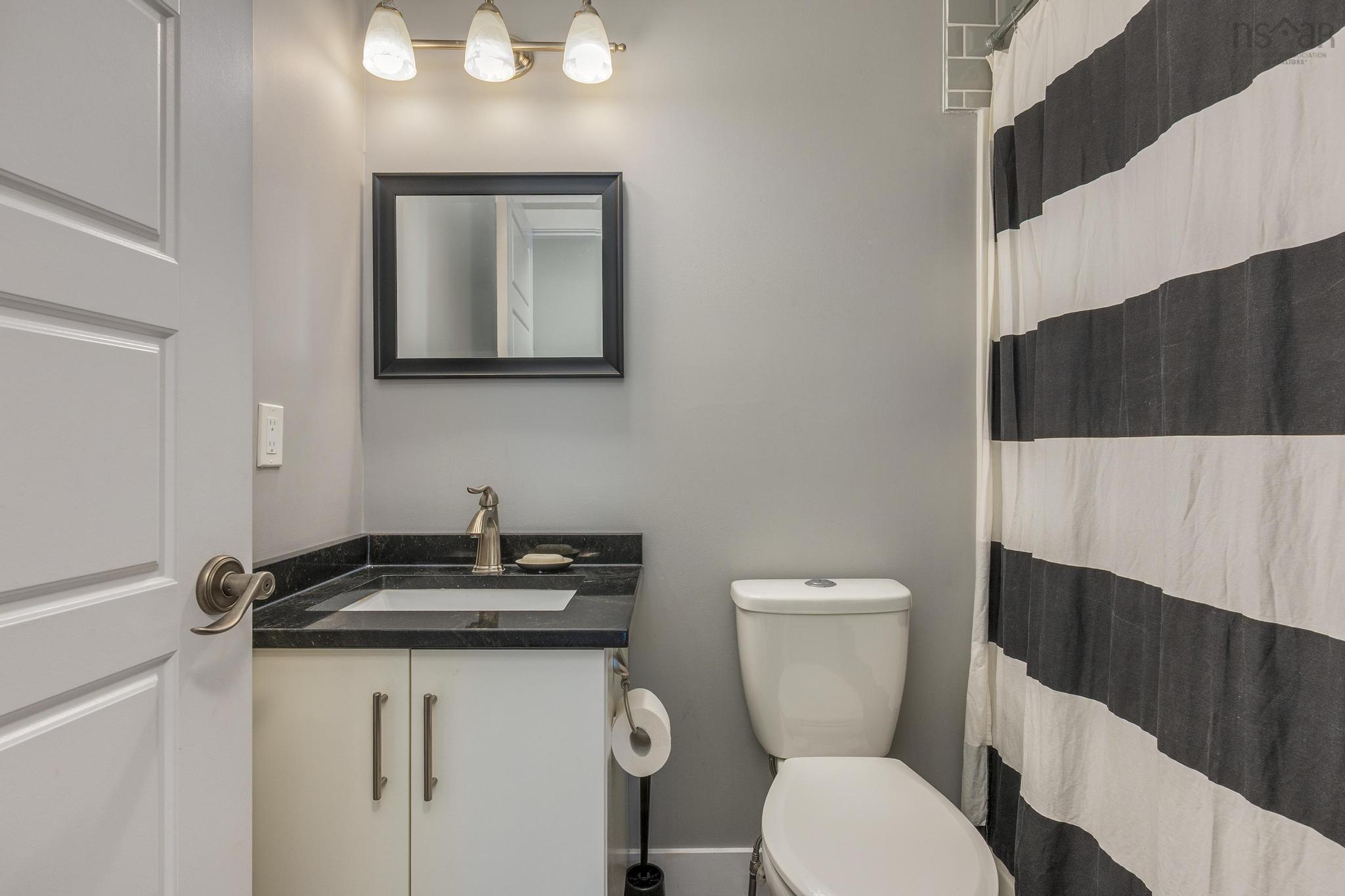 $575,000.00: 8 Four Mile Lane, Halifax