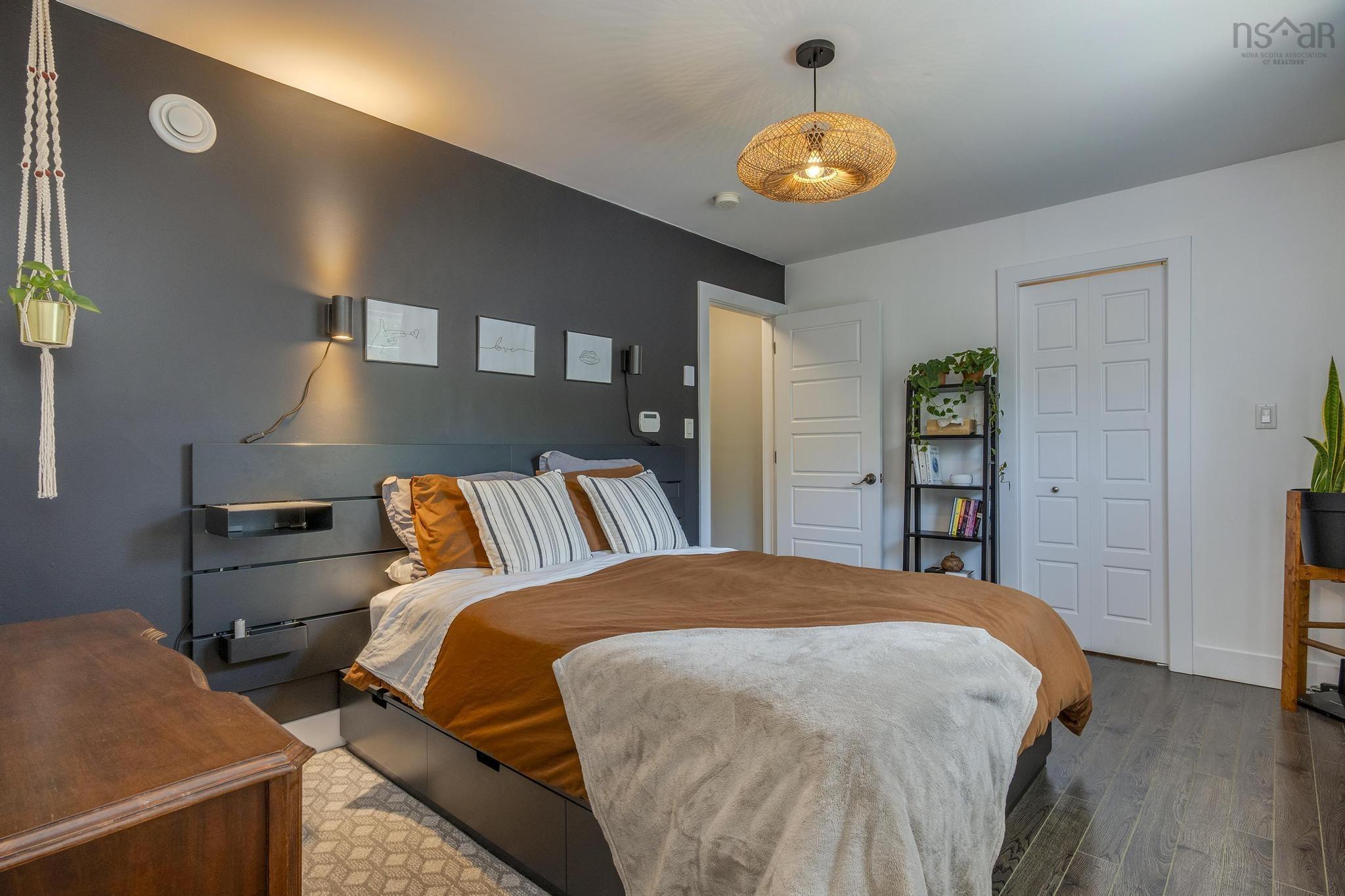 $575,000.00: 8 Four Mile Lane, Halifax