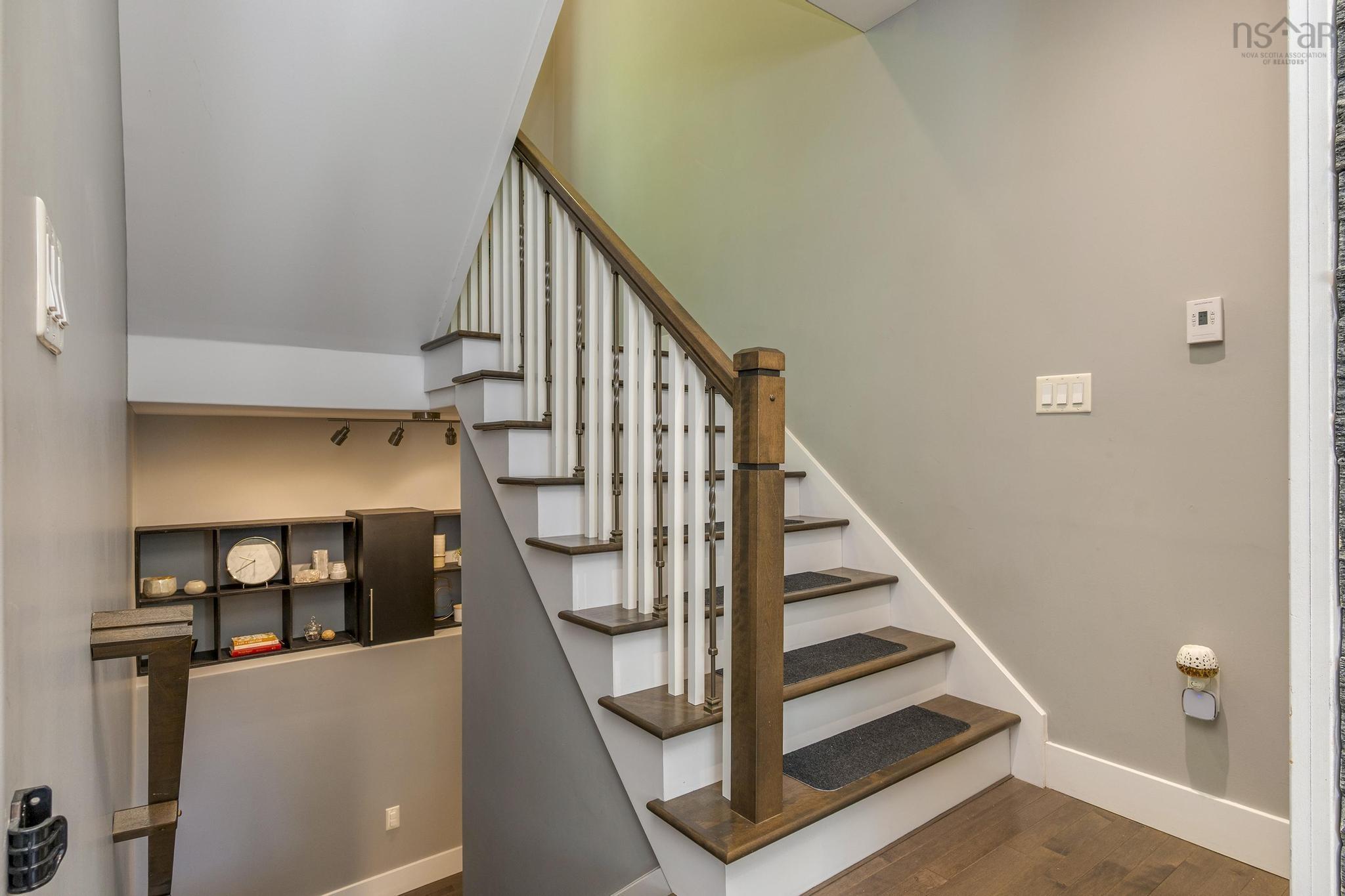 $575,000.00: 8 Four Mile Lane, Halifax