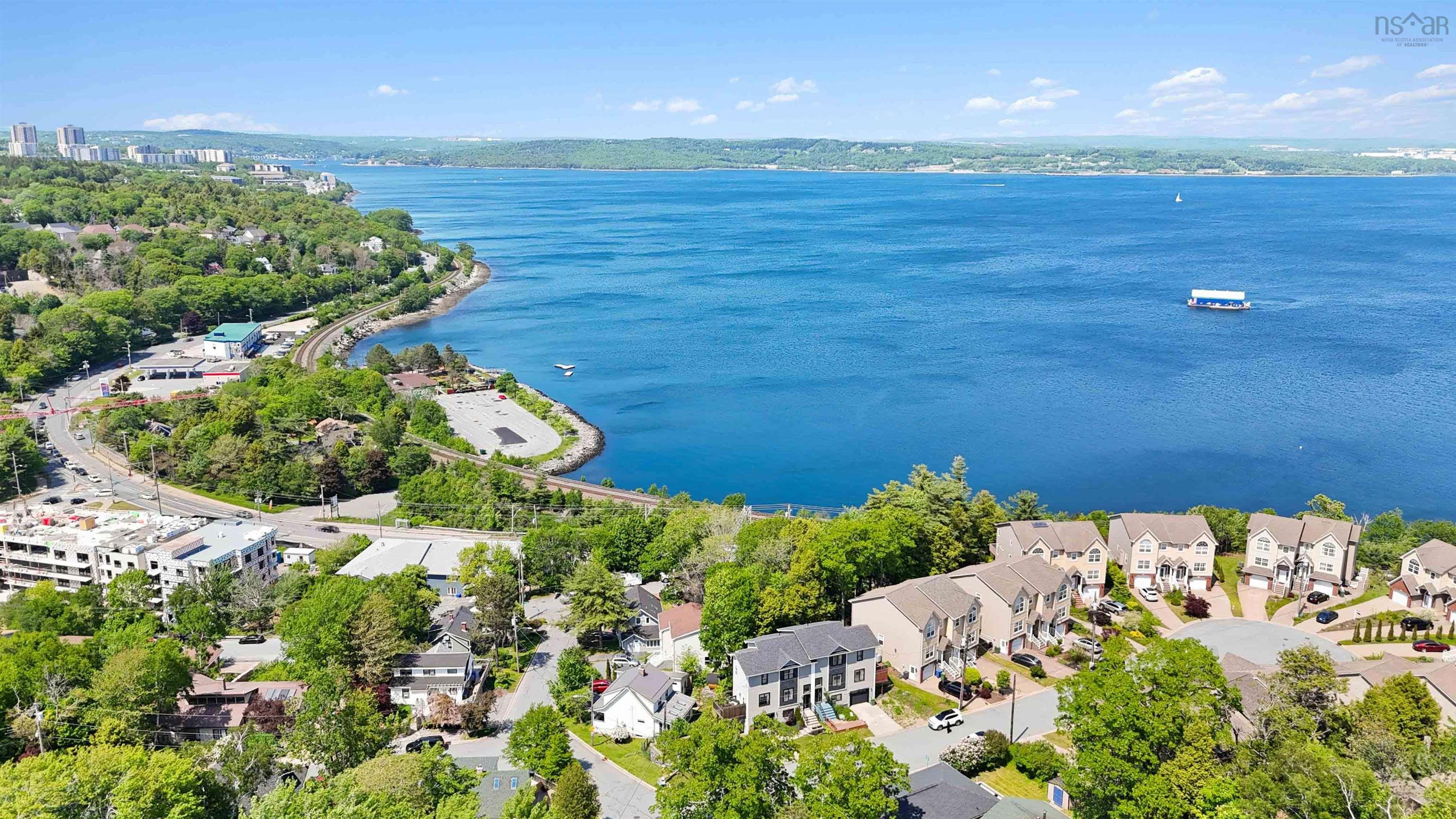 $575,000.00: 8 Four Mile Lane, Halifax