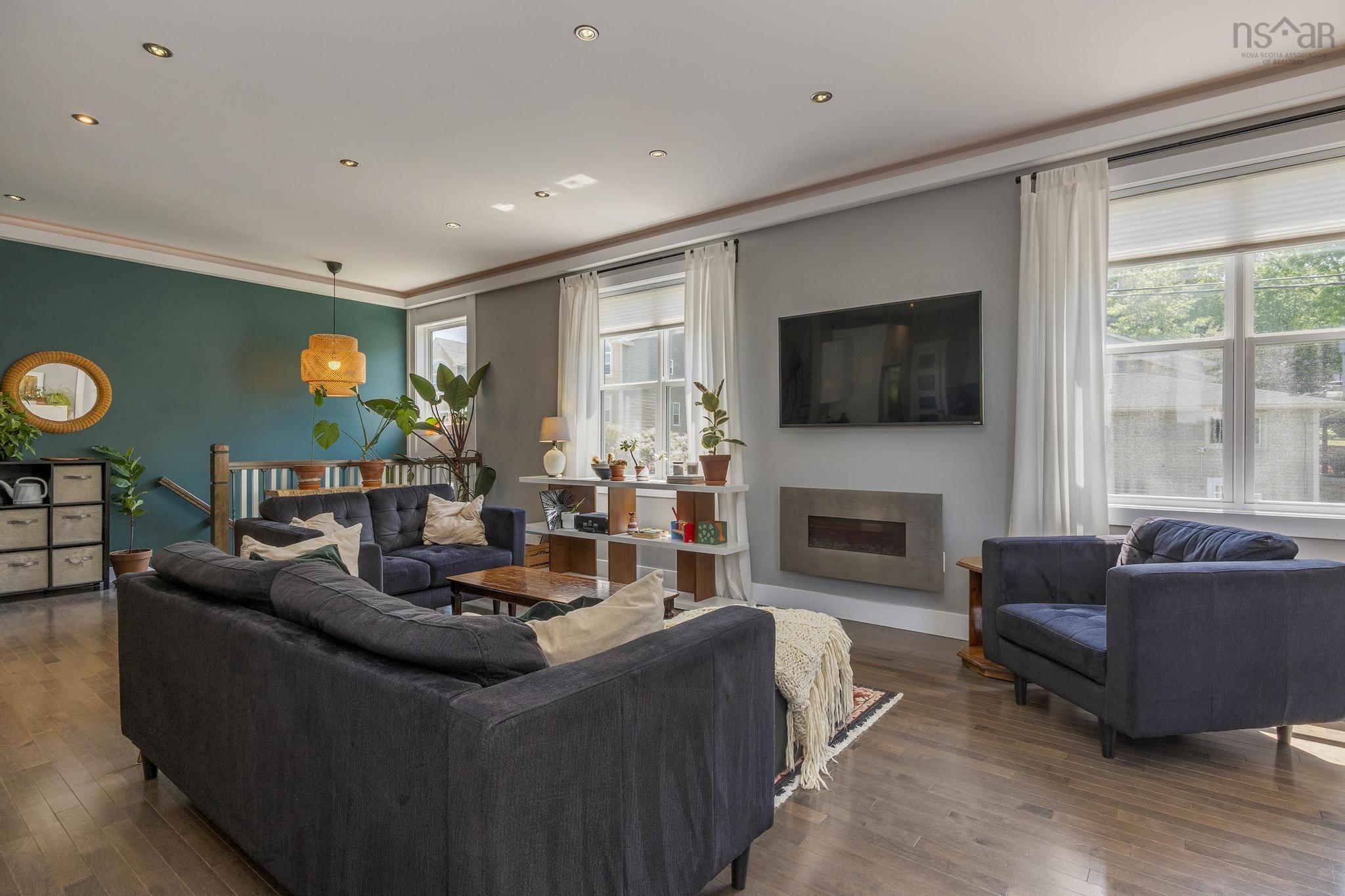 $575,000.00: 8 Four Mile Lane, Halifax