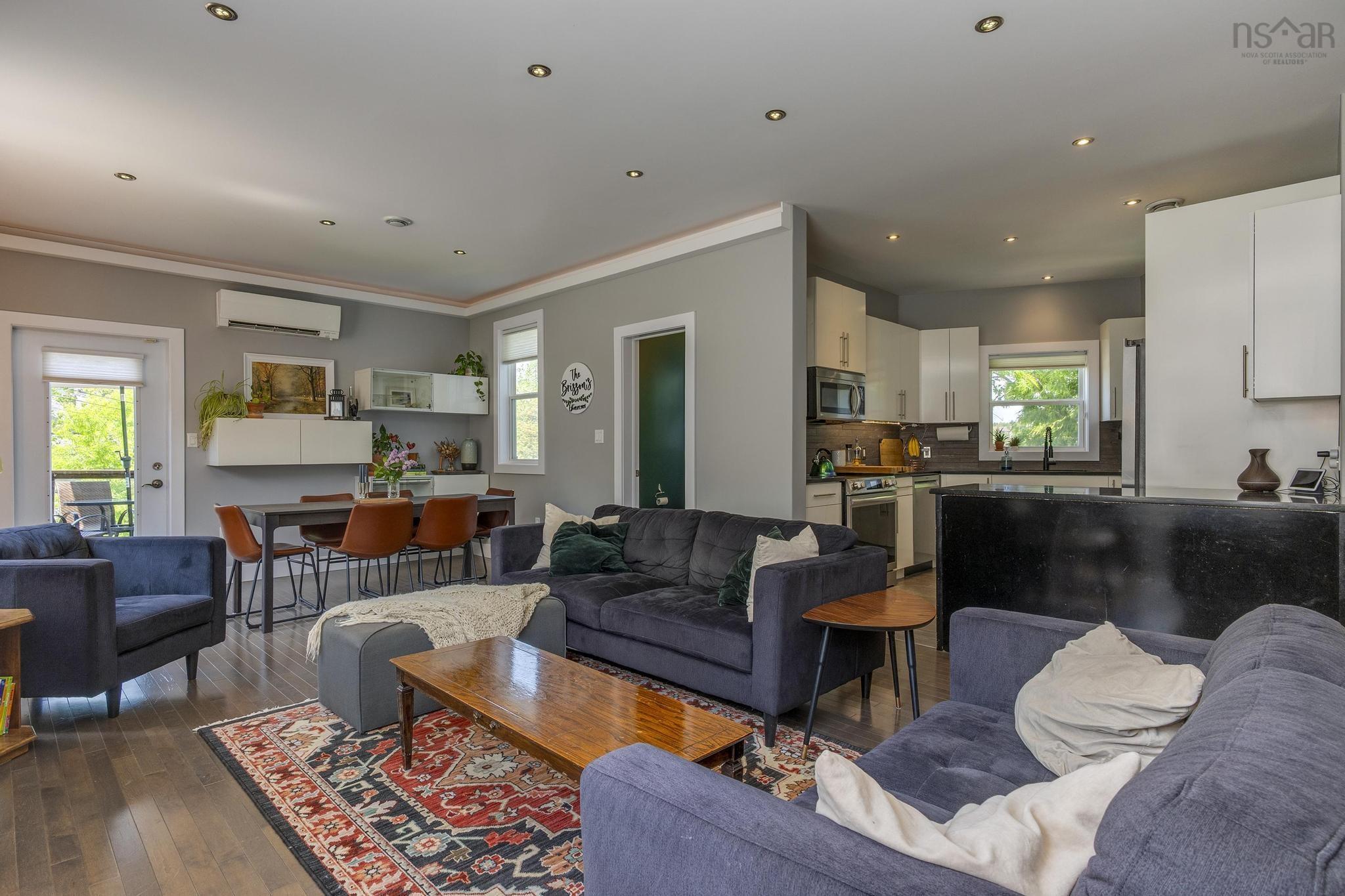 $575,000.00: 8 Four Mile Lane, Halifax