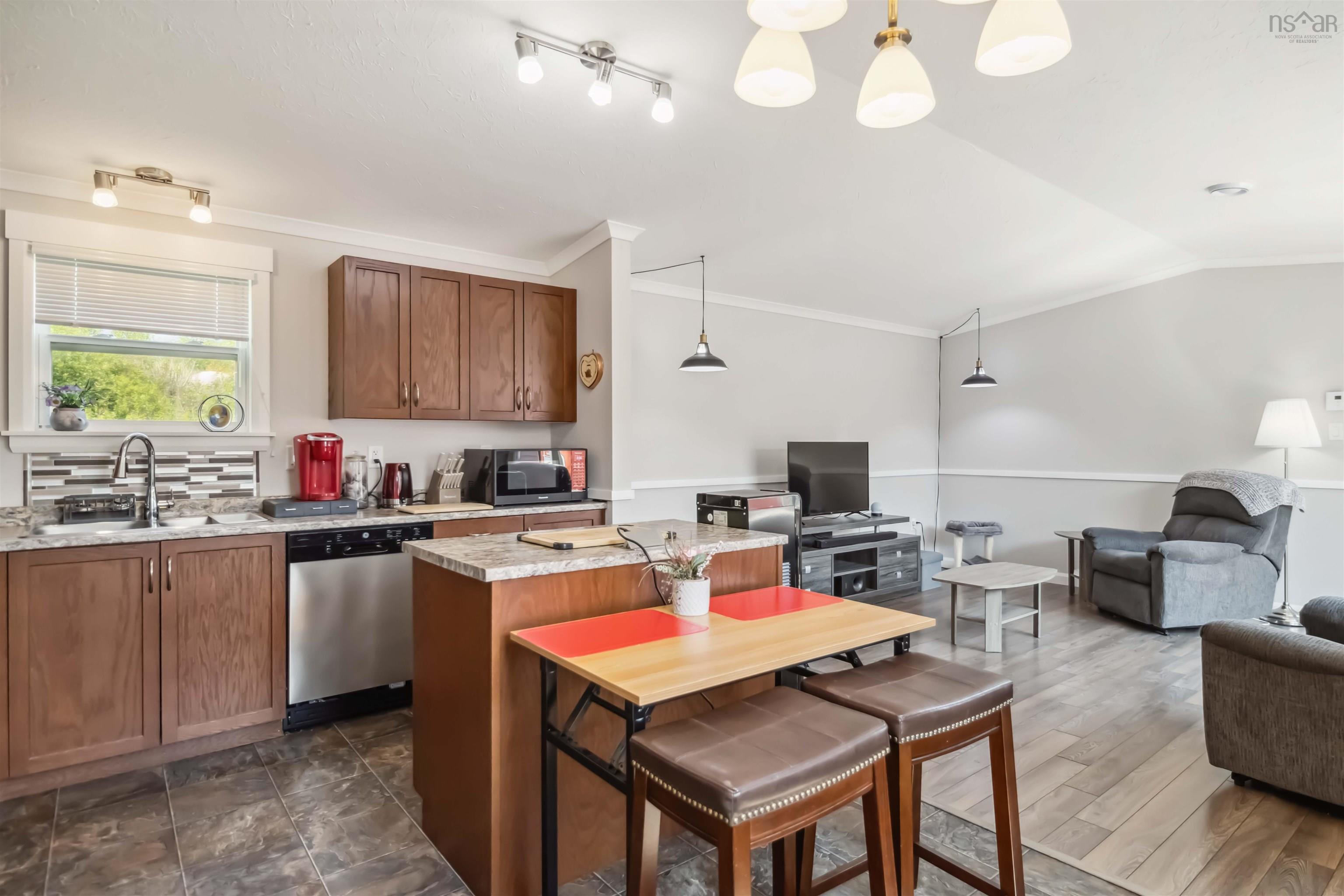 $299,000.00: 31 Breeze Circle, Simms Settlement