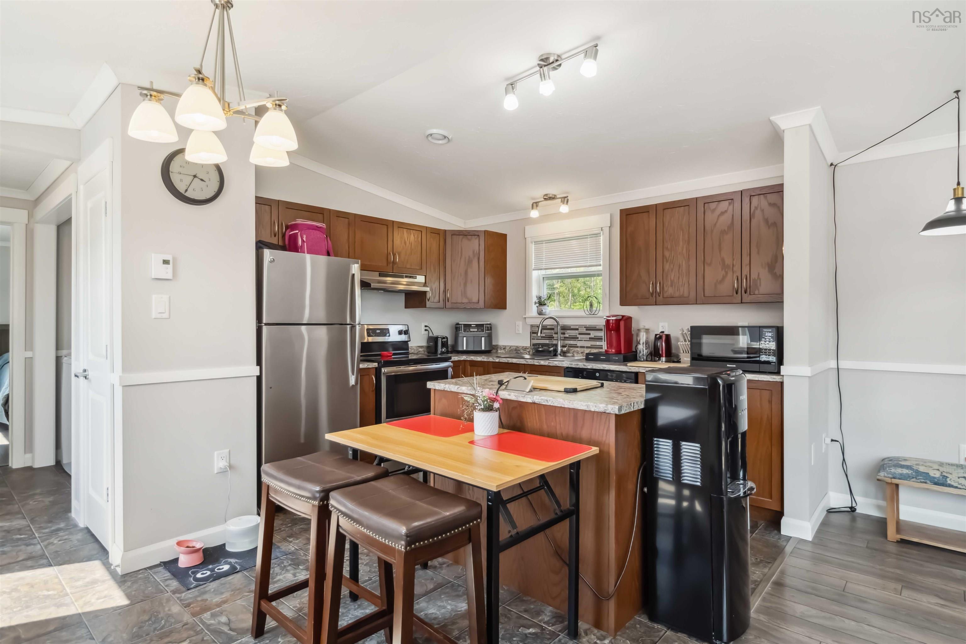 $299,000.00: 31 Breeze Circle, Simms Settlement