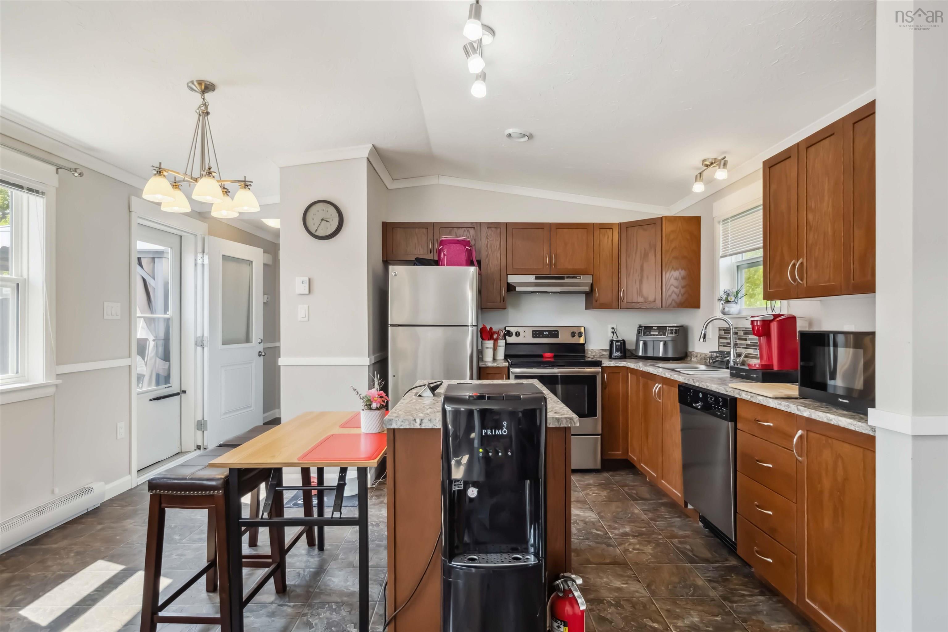 $299,000.00: 31 Breeze Circle, Simms Settlement