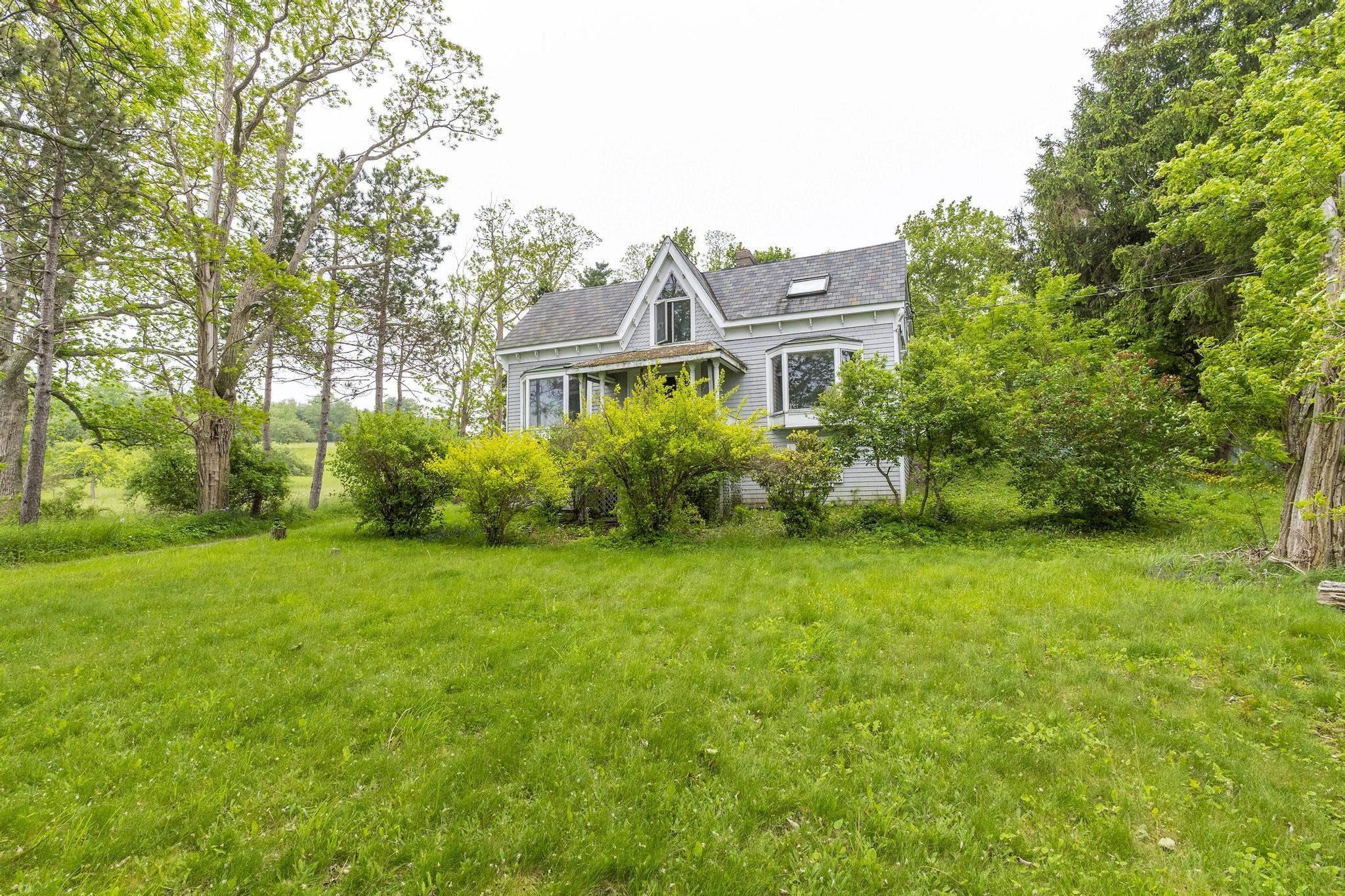 $559,900.00: 836 Main Street, Mahone Bay