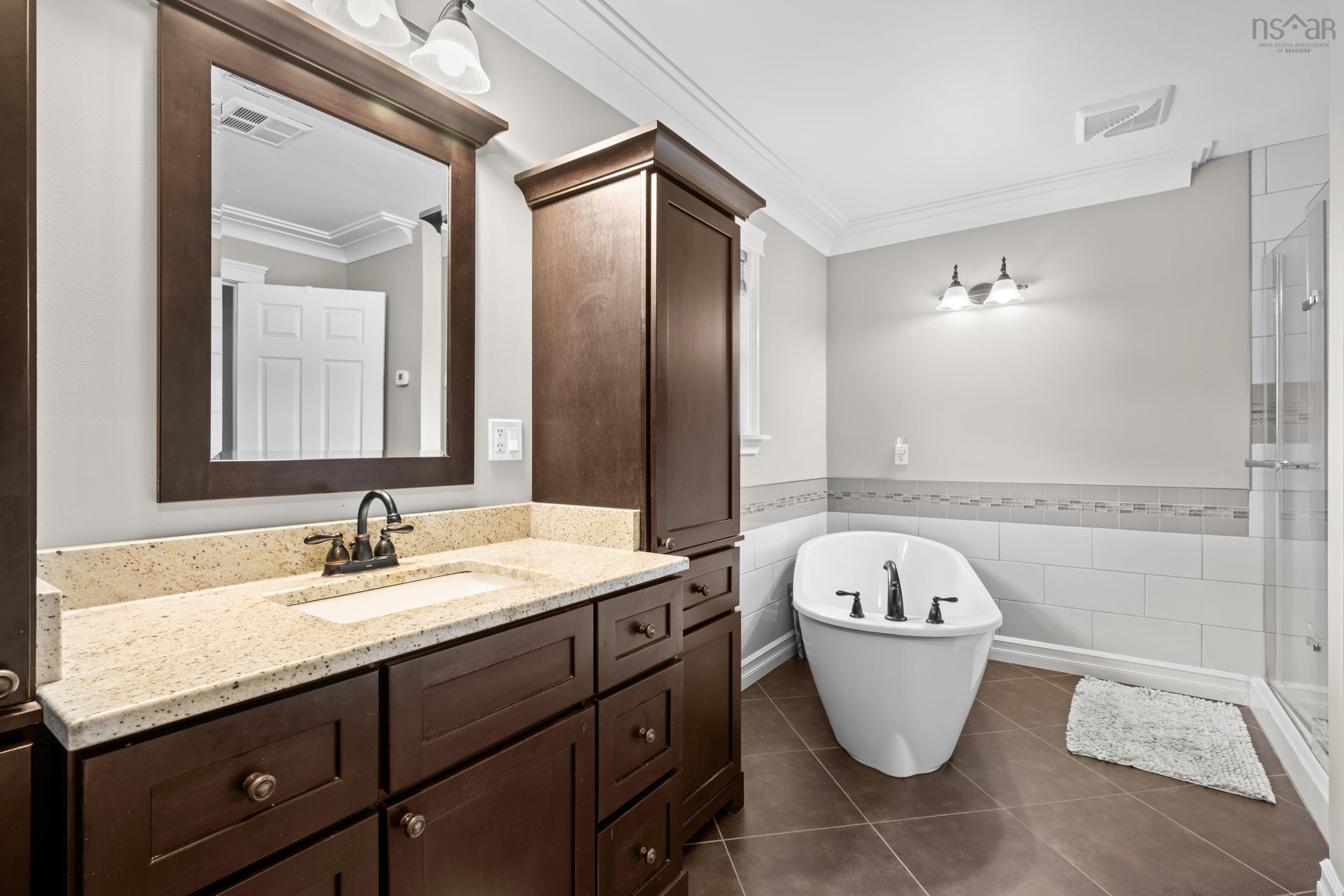 $839,000.00: 102 Harold Silver Road, Lower Northfield