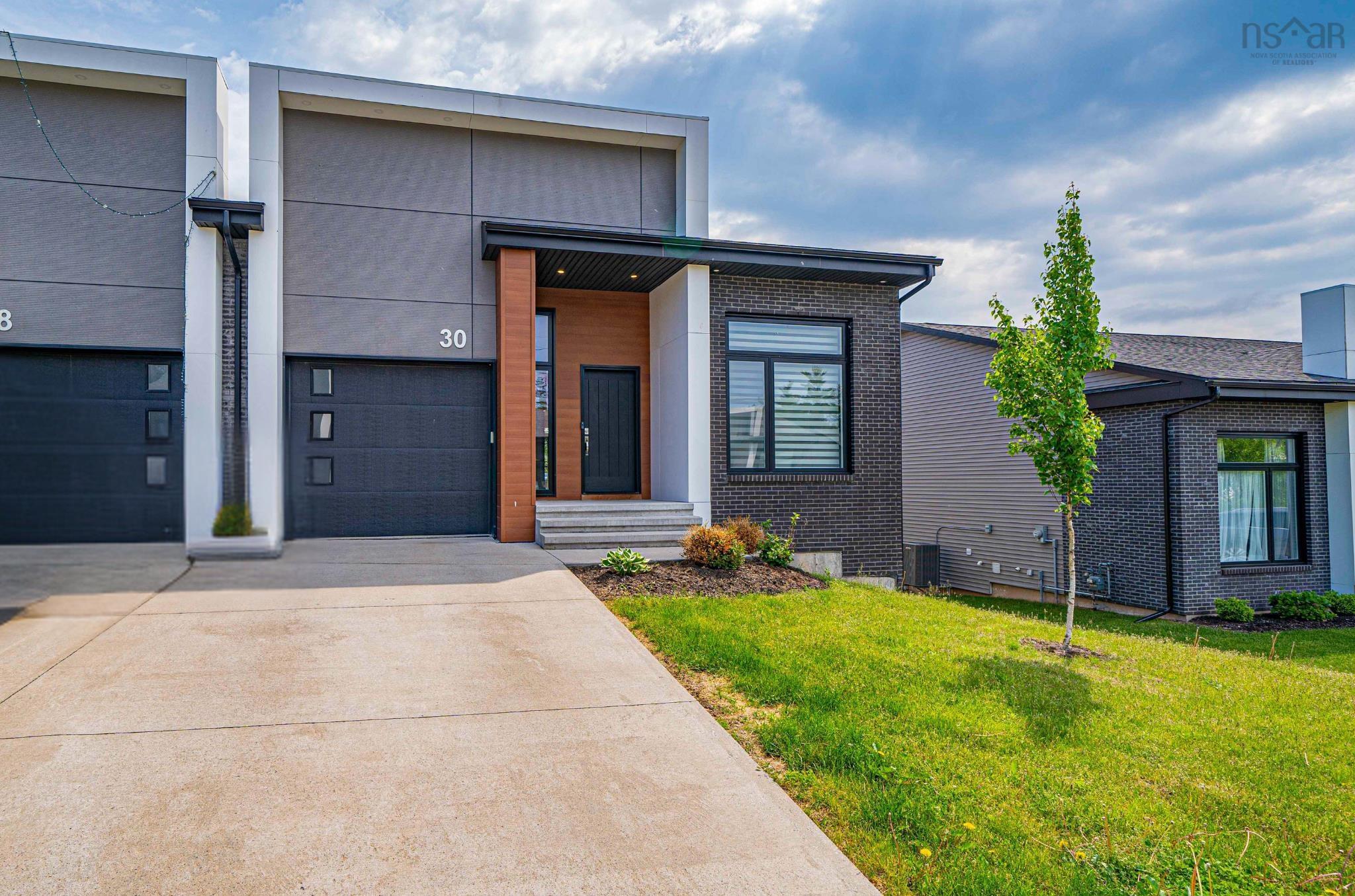$799,900.00: 30 Helen Creighton Court, West Bedford