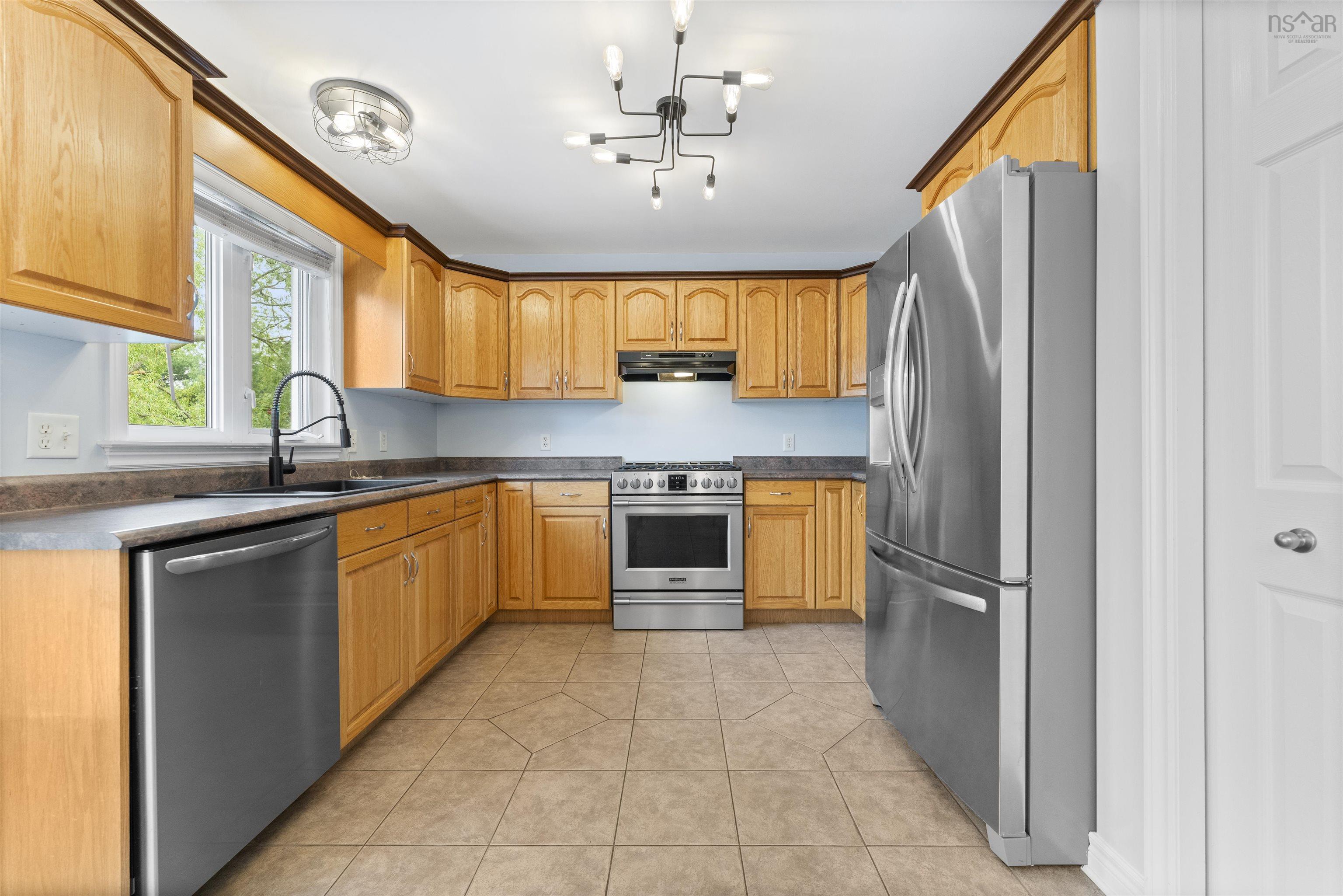 $499,900.00: 662 Caldwell Road, Dartmouth