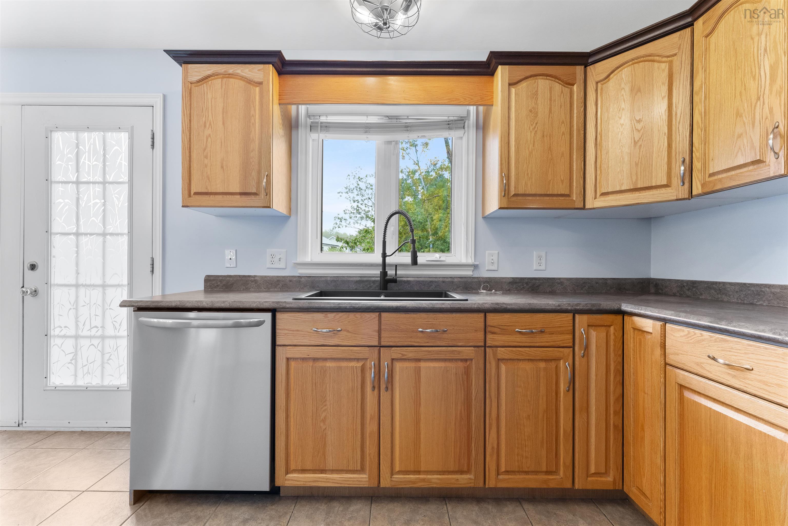 $499,900.00: 662 Caldwell Road, Dartmouth