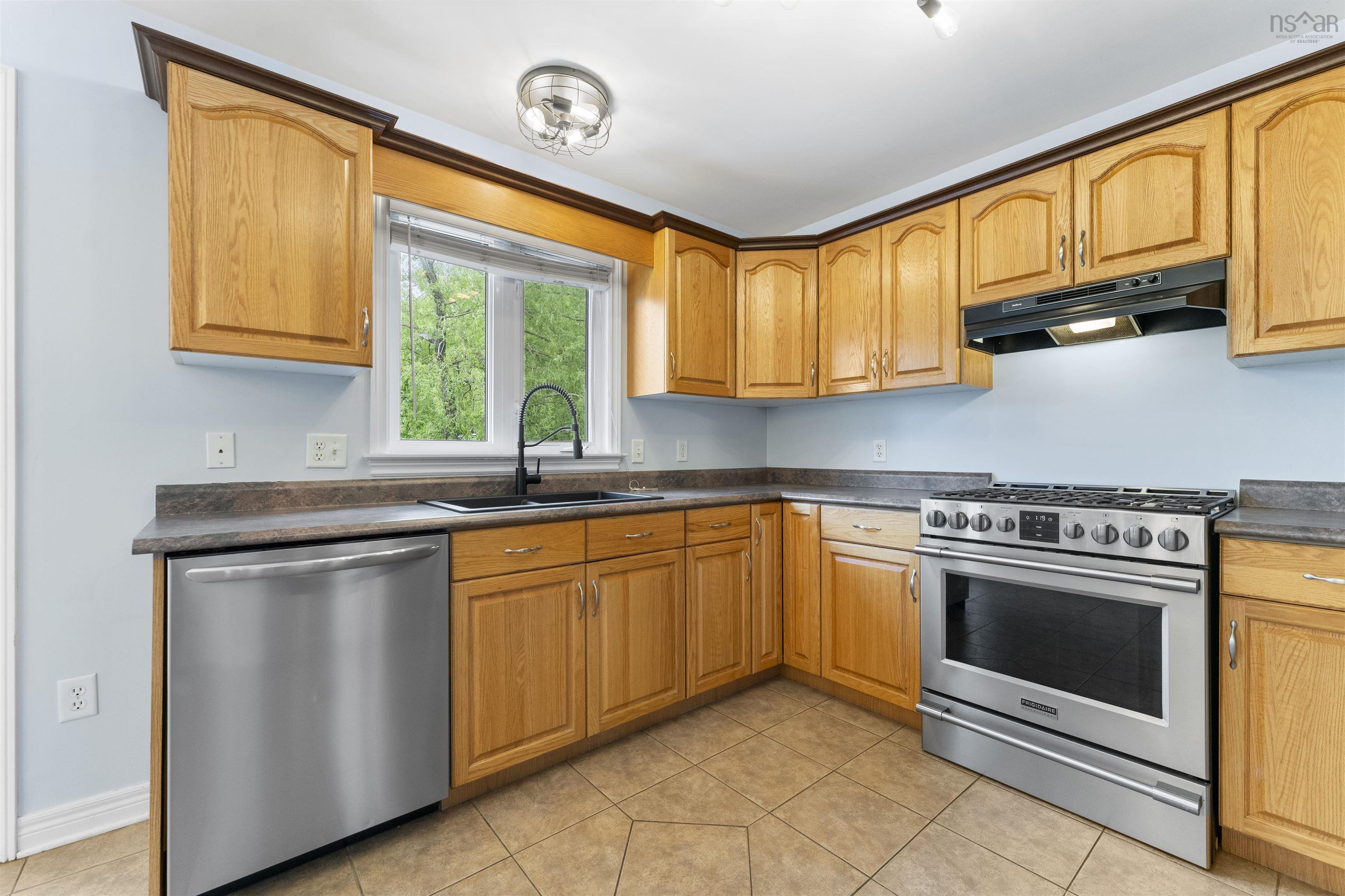 $499,900.00: 662 Caldwell Road, Dartmouth