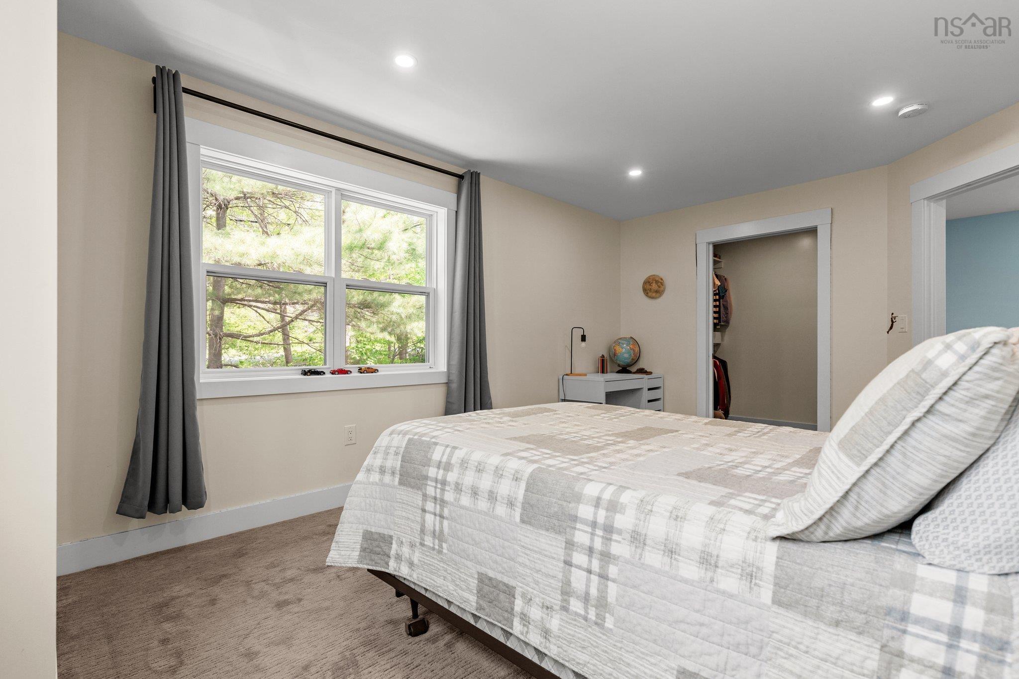 $1,295,000.00: 2881 Highway 2, Fall River