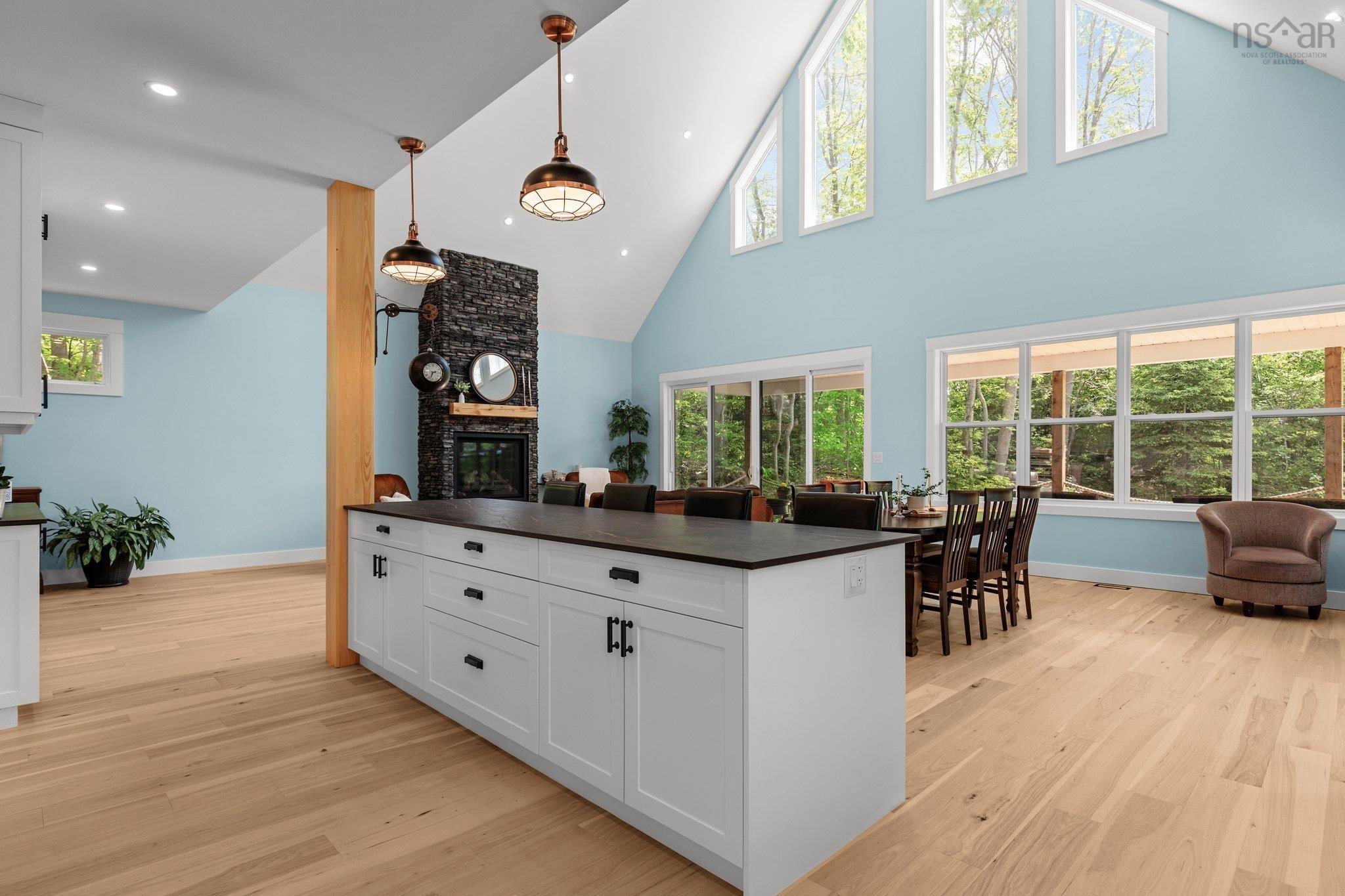$1,295,000.00: 2881 Highway 2, Fall River