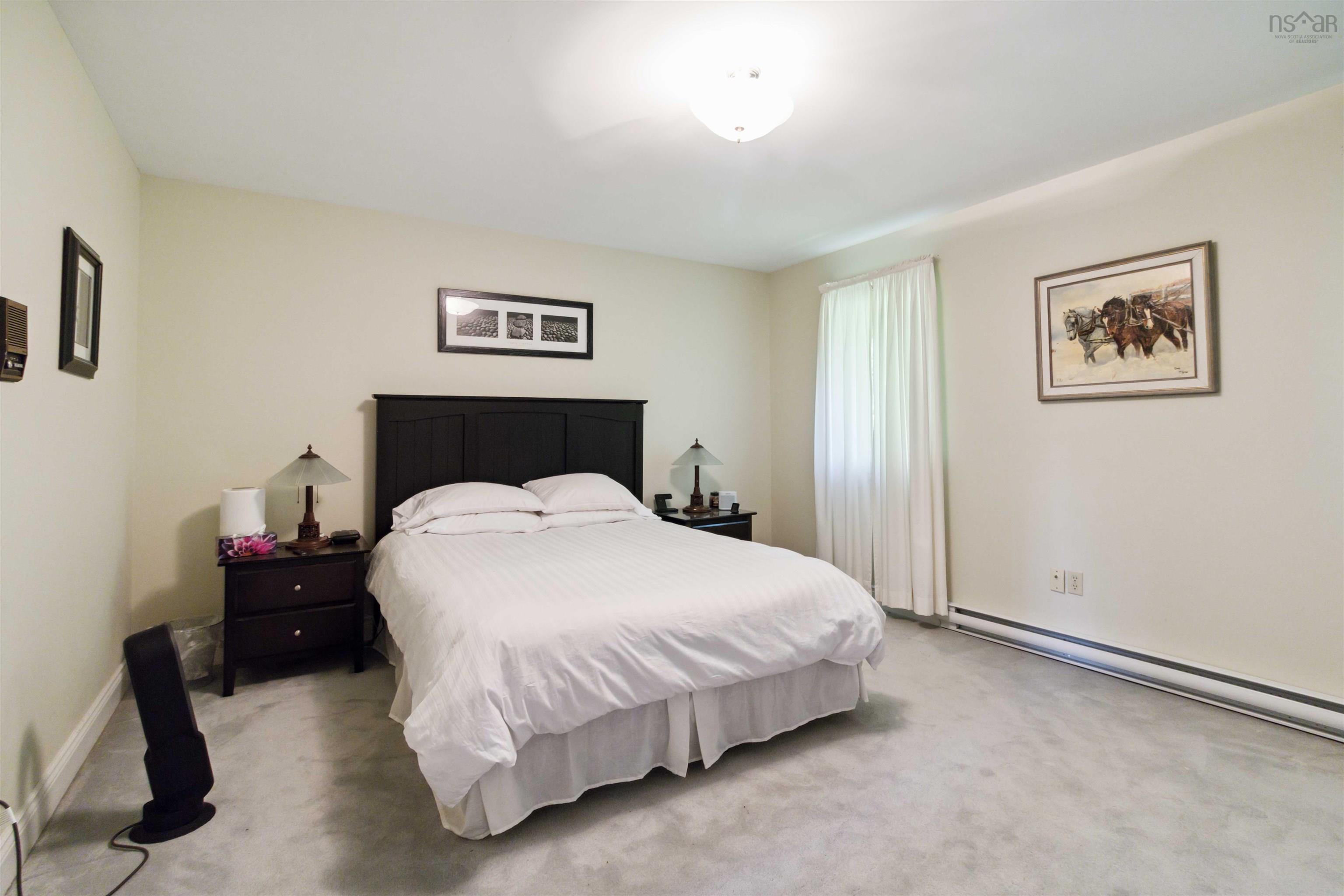 $925,000.00: 8 Litchfield Crescent, Halifax
