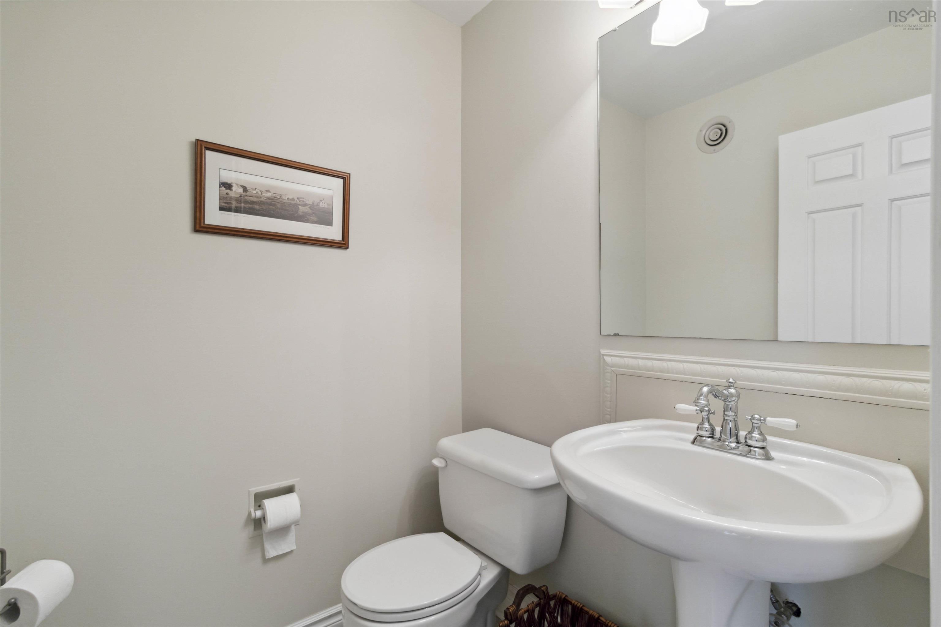 $925,000.00: 8 Litchfield Crescent, Halifax