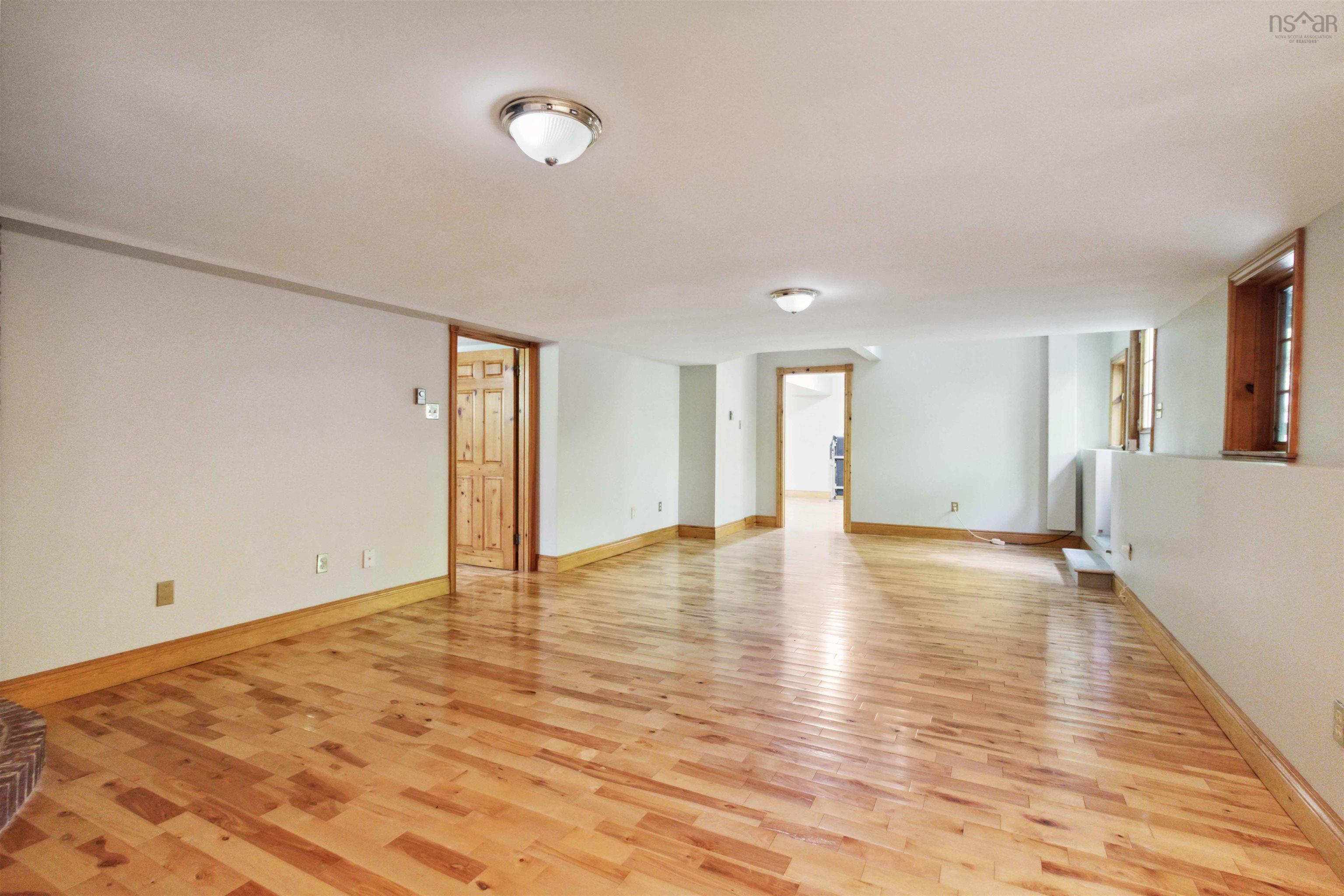 $925,000.00: 8 Litchfield Crescent, Halifax