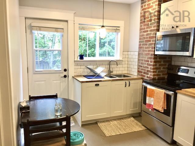 $784,900.00: 2031 Kline Street, Halifax
