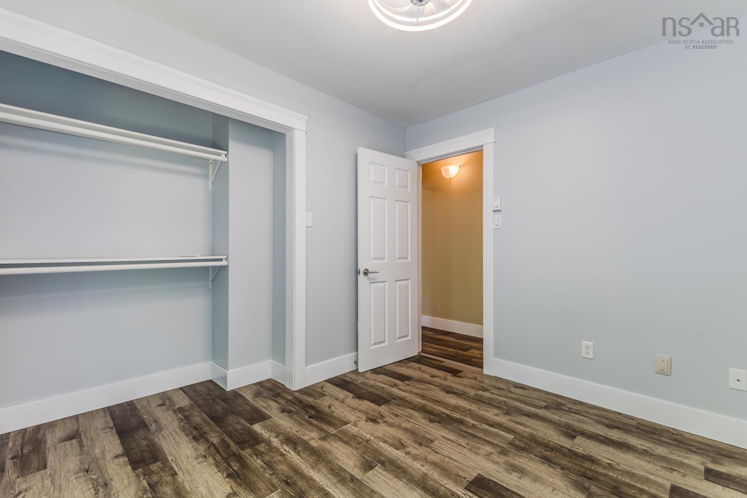 $405,000.00: 21 Delaney Drive, Valley