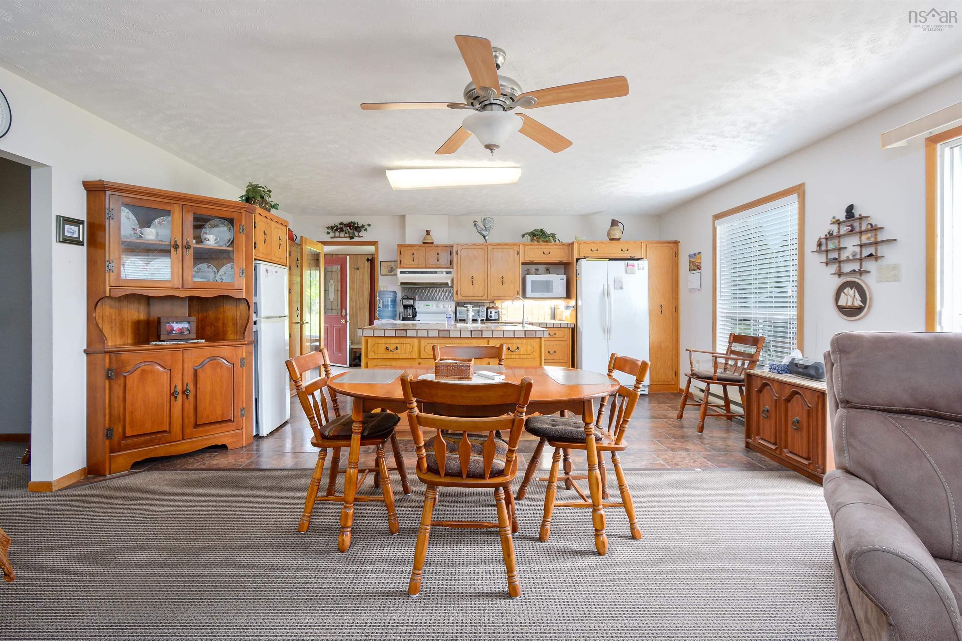 $589,900.00: 100 BARRINGTON LANE, North Side East Bay