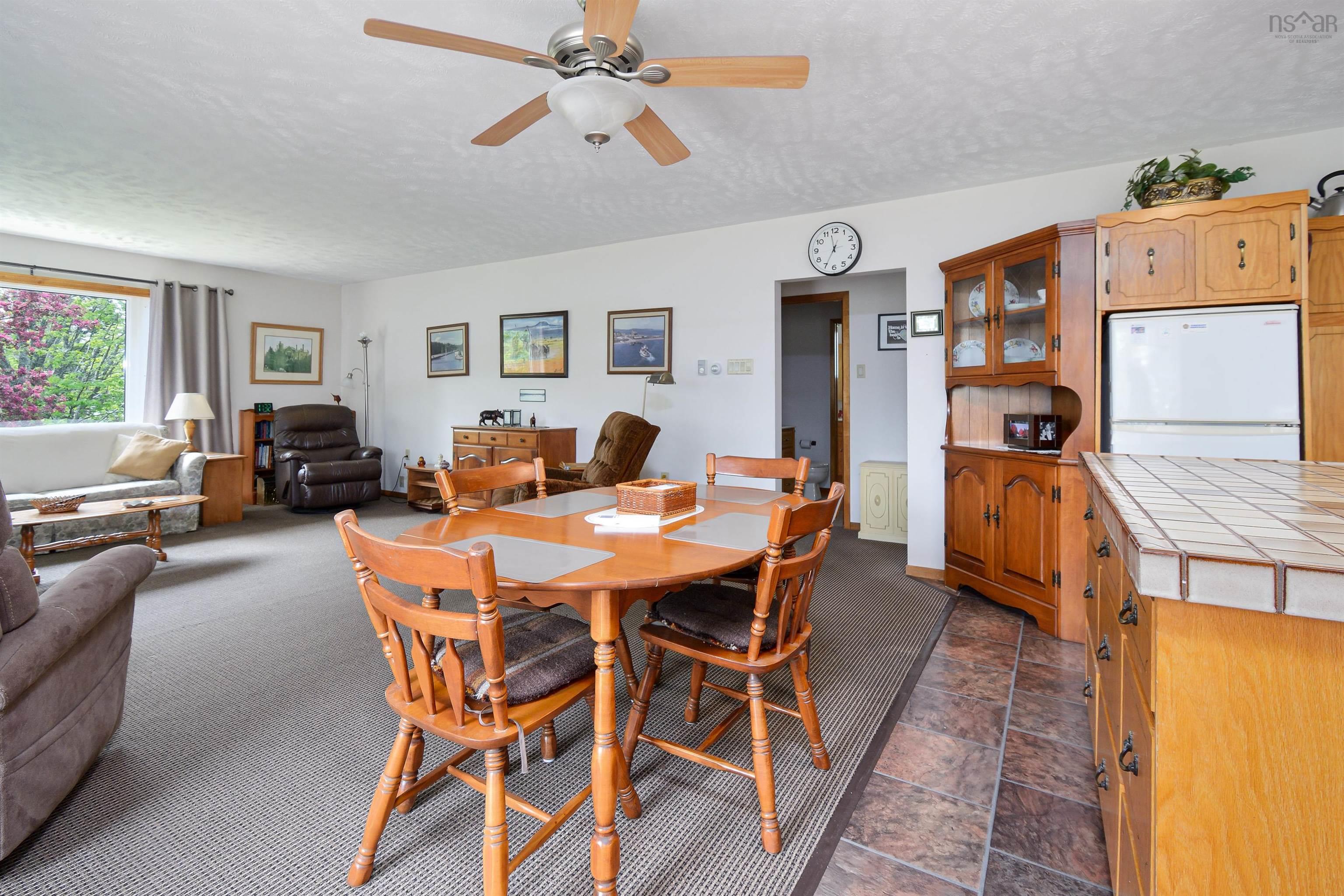 $589,900.00: 100 BARRINGTON LANE, North Side East Bay