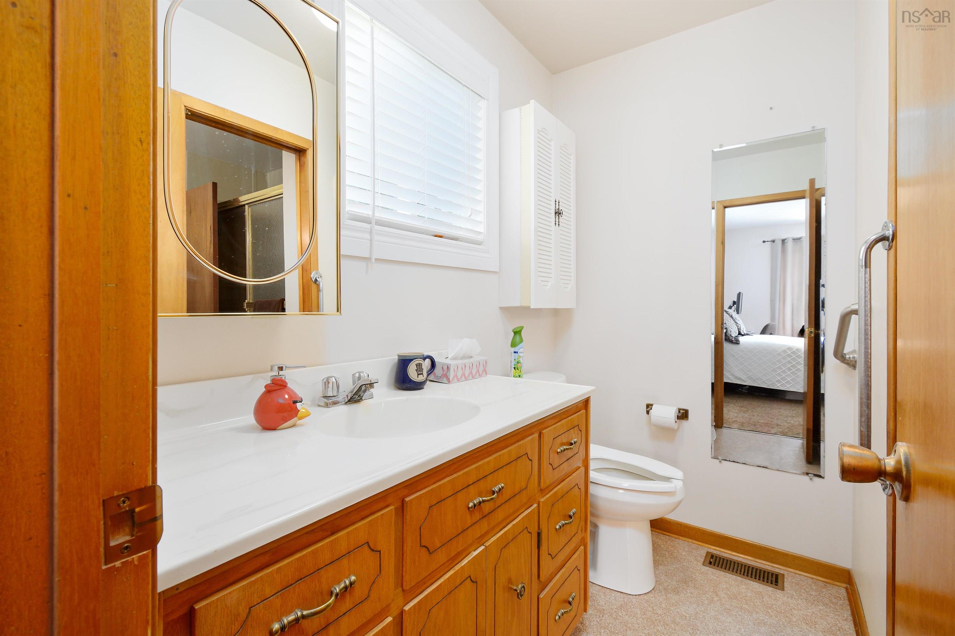 $589,900.00: 100 BARRINGTON LANE, North Side East Bay