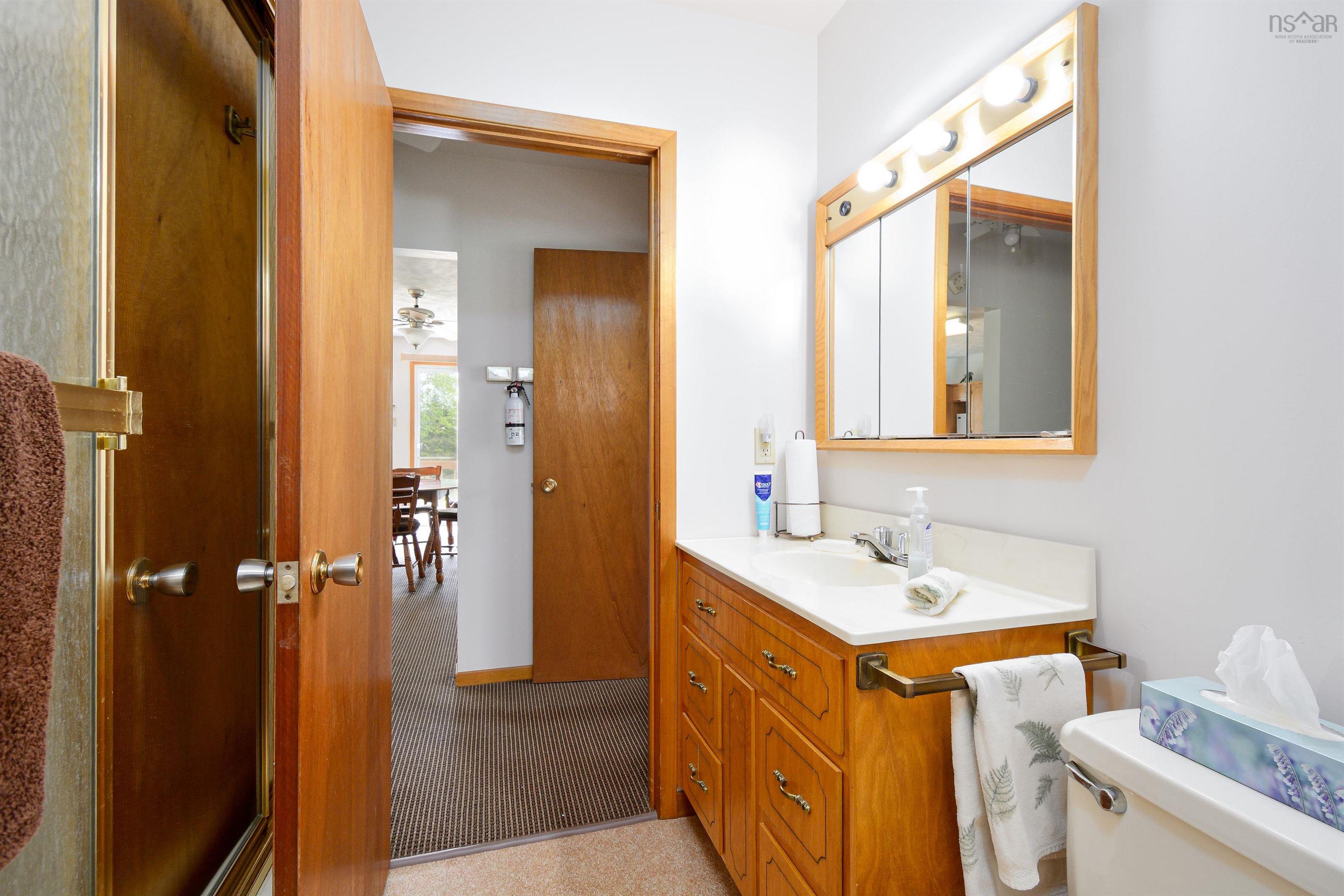 $589,900.00: 100 BARRINGTON LANE, North Side East Bay