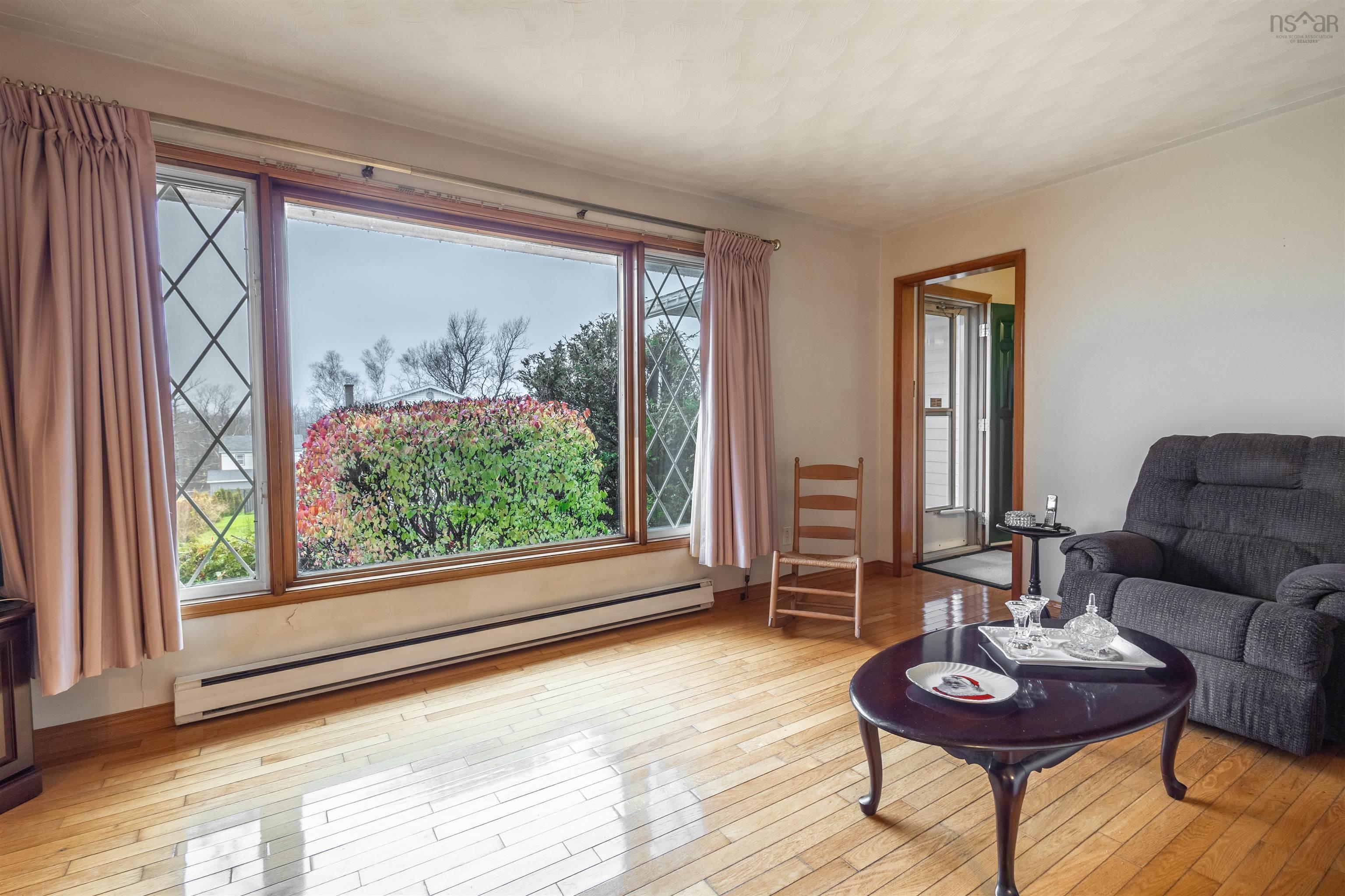 $299,900.00: 55 Beechwood Crescent, Sydney