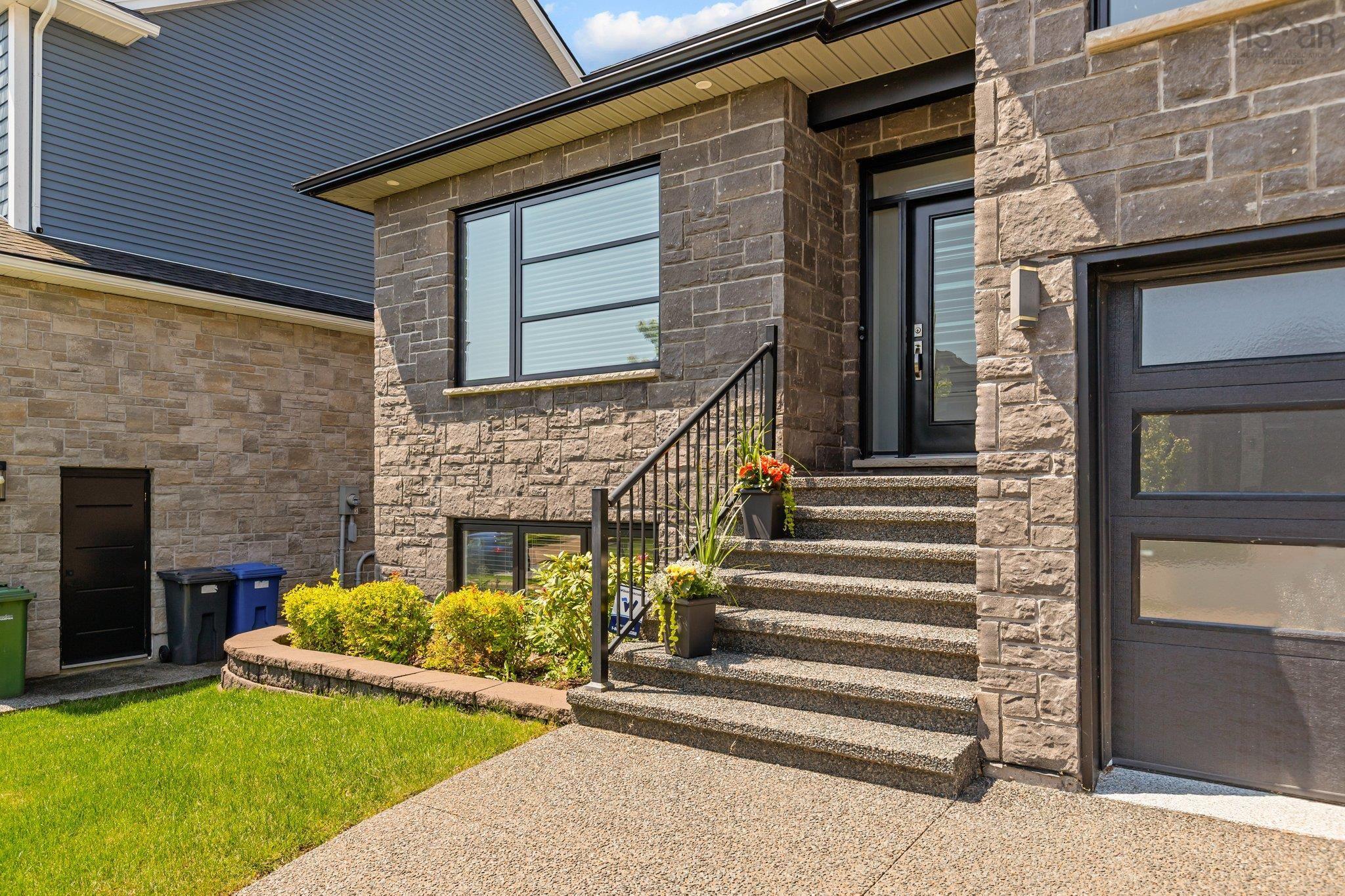 43 Crownridge Drive, Bedford, NS (MLS 202514528)