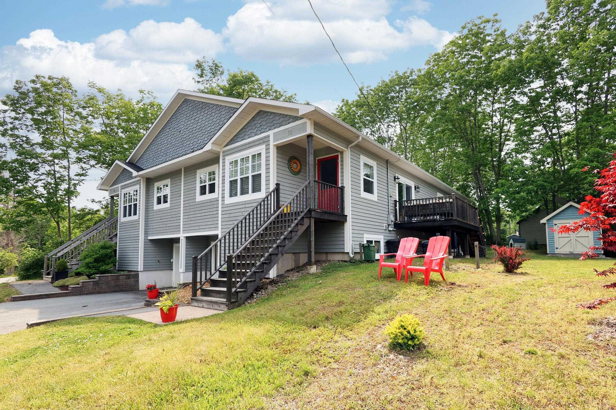 $419,000.00: 10 Spur Street, Mahone Bay