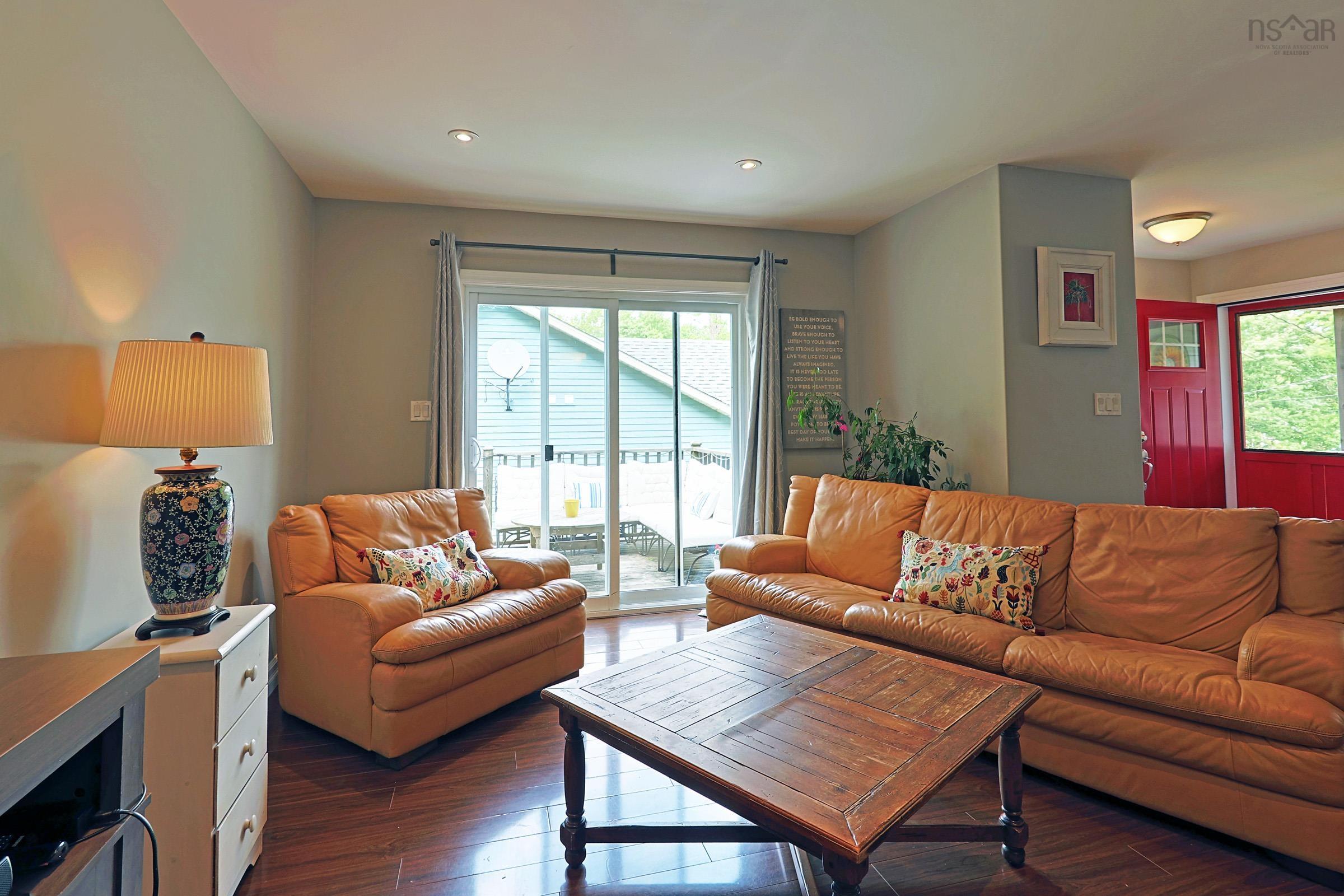 $419,000.00: 10 Spur Street, Mahone Bay