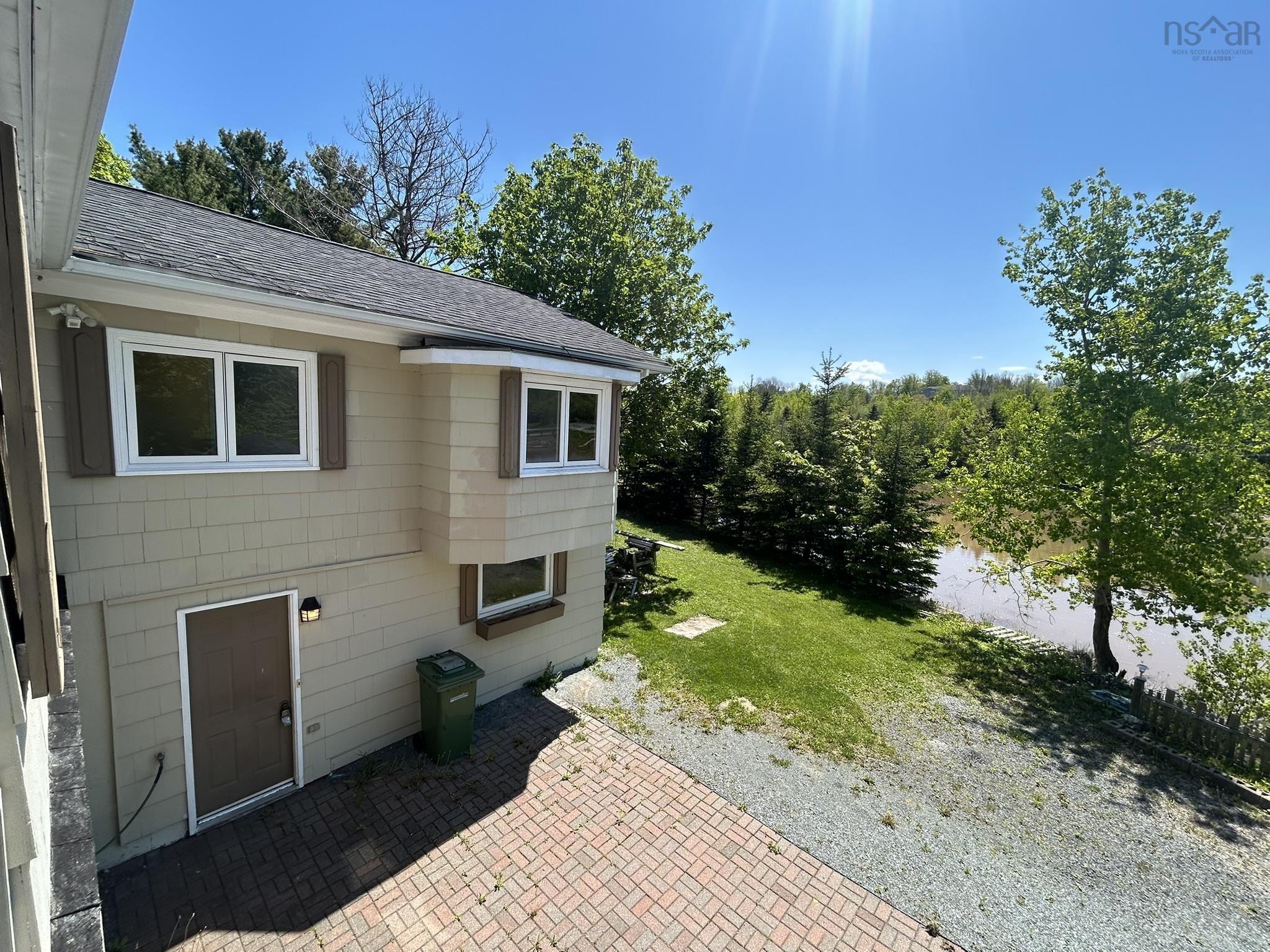 $449,000.00: 165 Avon Street, Hants Border