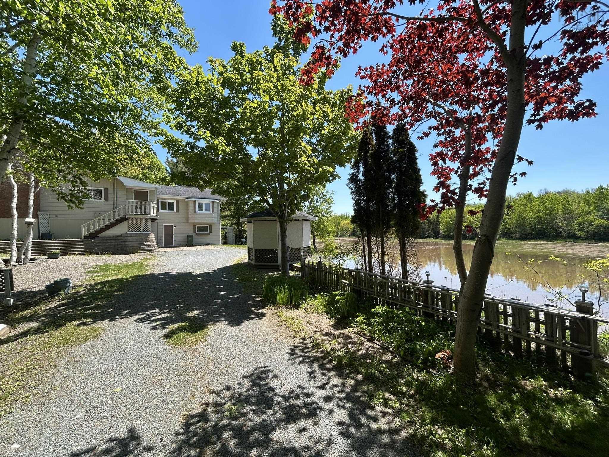 $449,000.00: 165 Avon Street, Hants Border