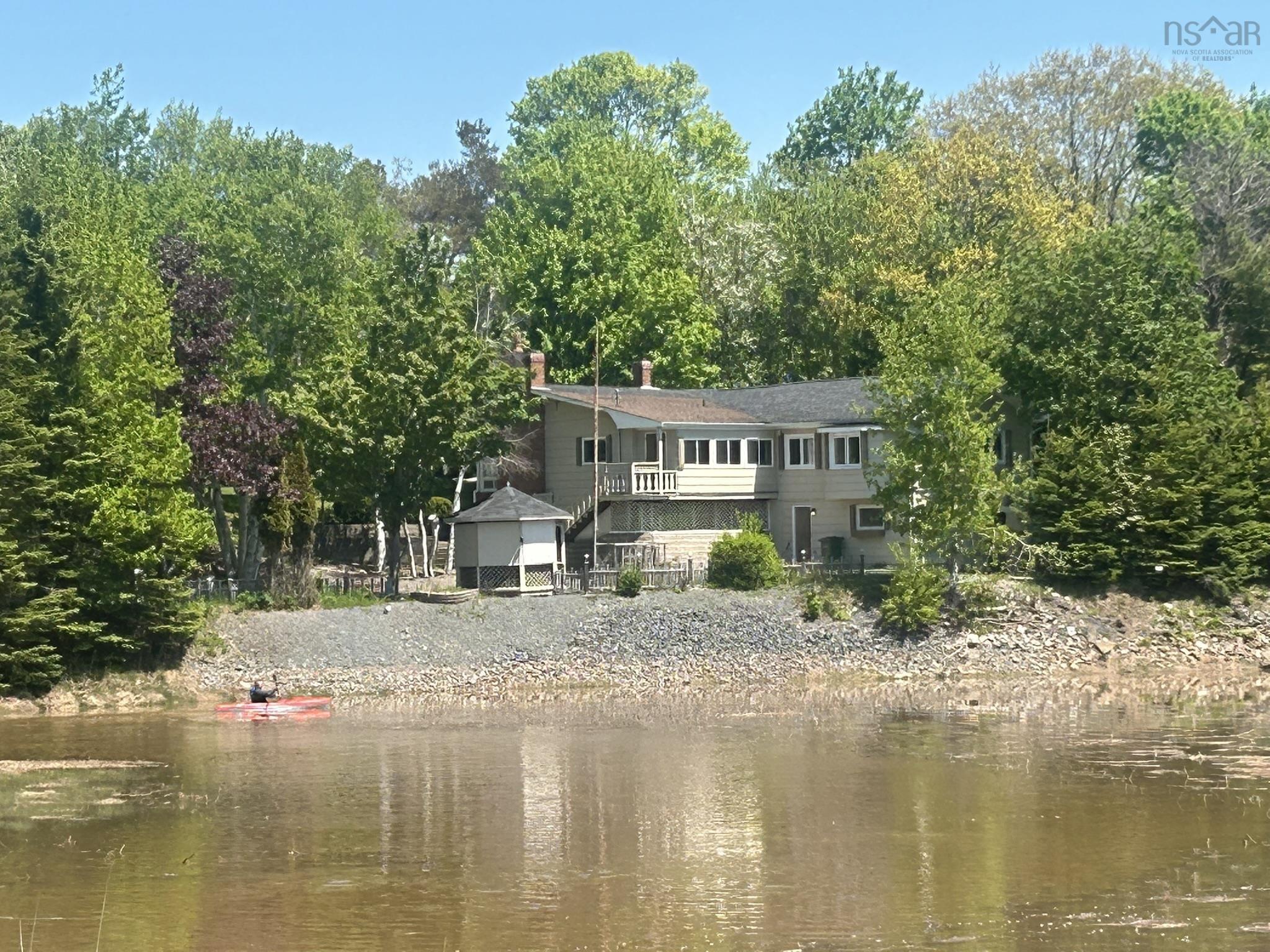 $449,000.00: 165 Avon Street, Hants Border