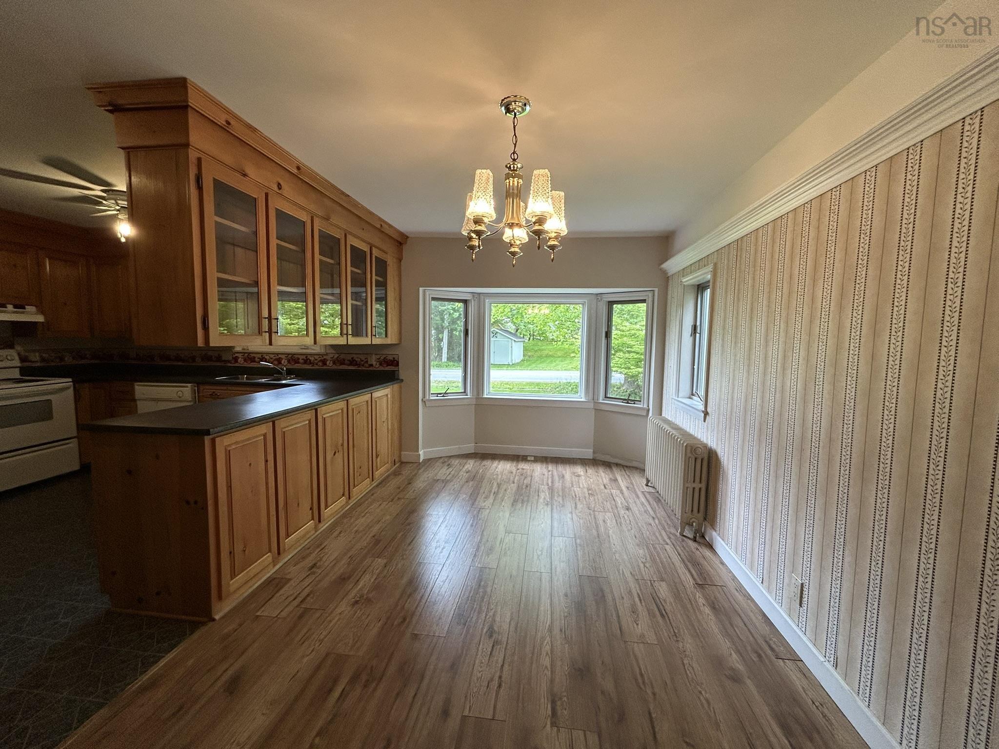 $449,000.00: 165 Avon Street, Hants Border