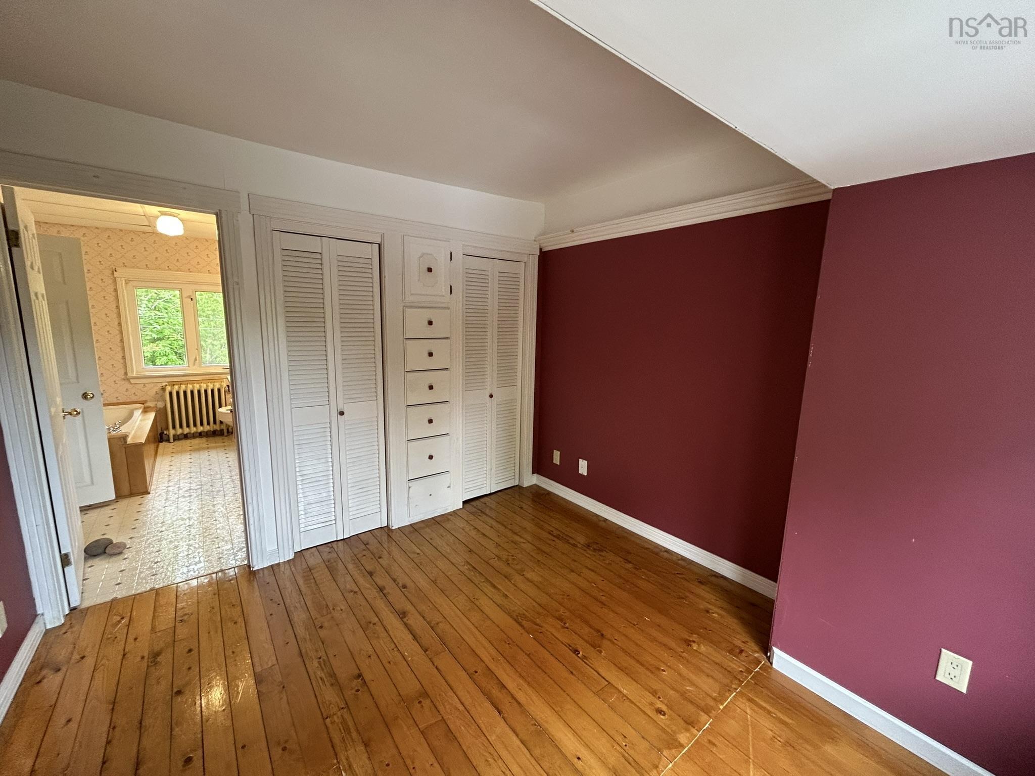 $449,000.00: 165 Avon Street, Hants Border