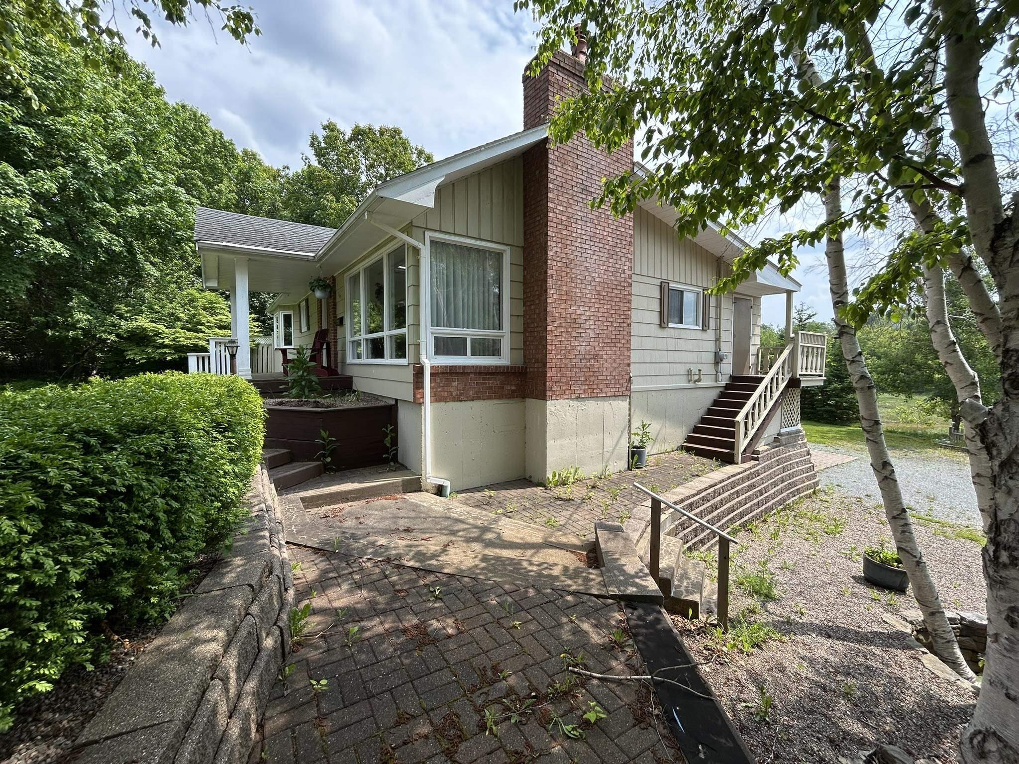 $449,000.00: 165 Avon Street, Hants Border