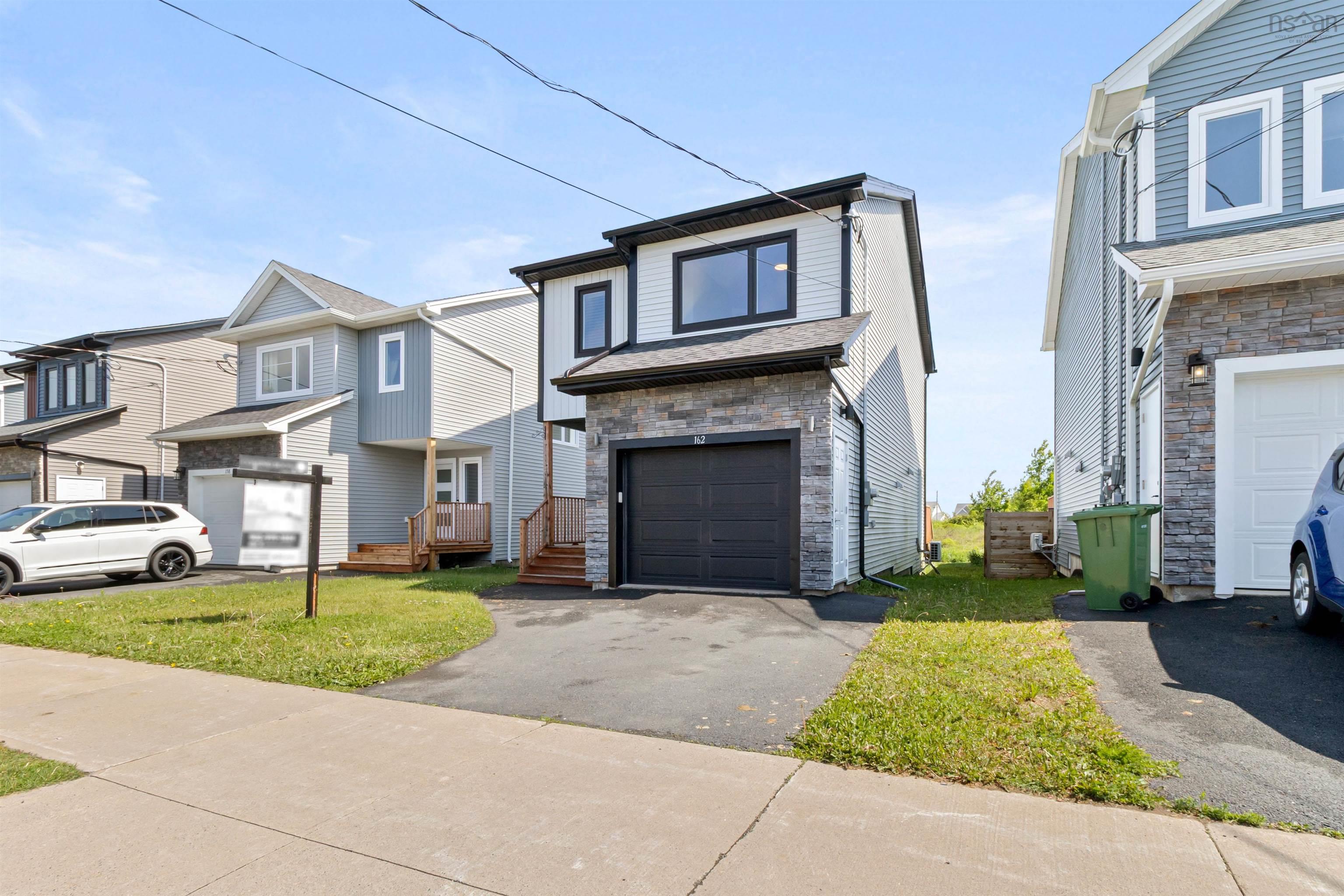 $595,900.00: 162 Lier Ridge, Halifax