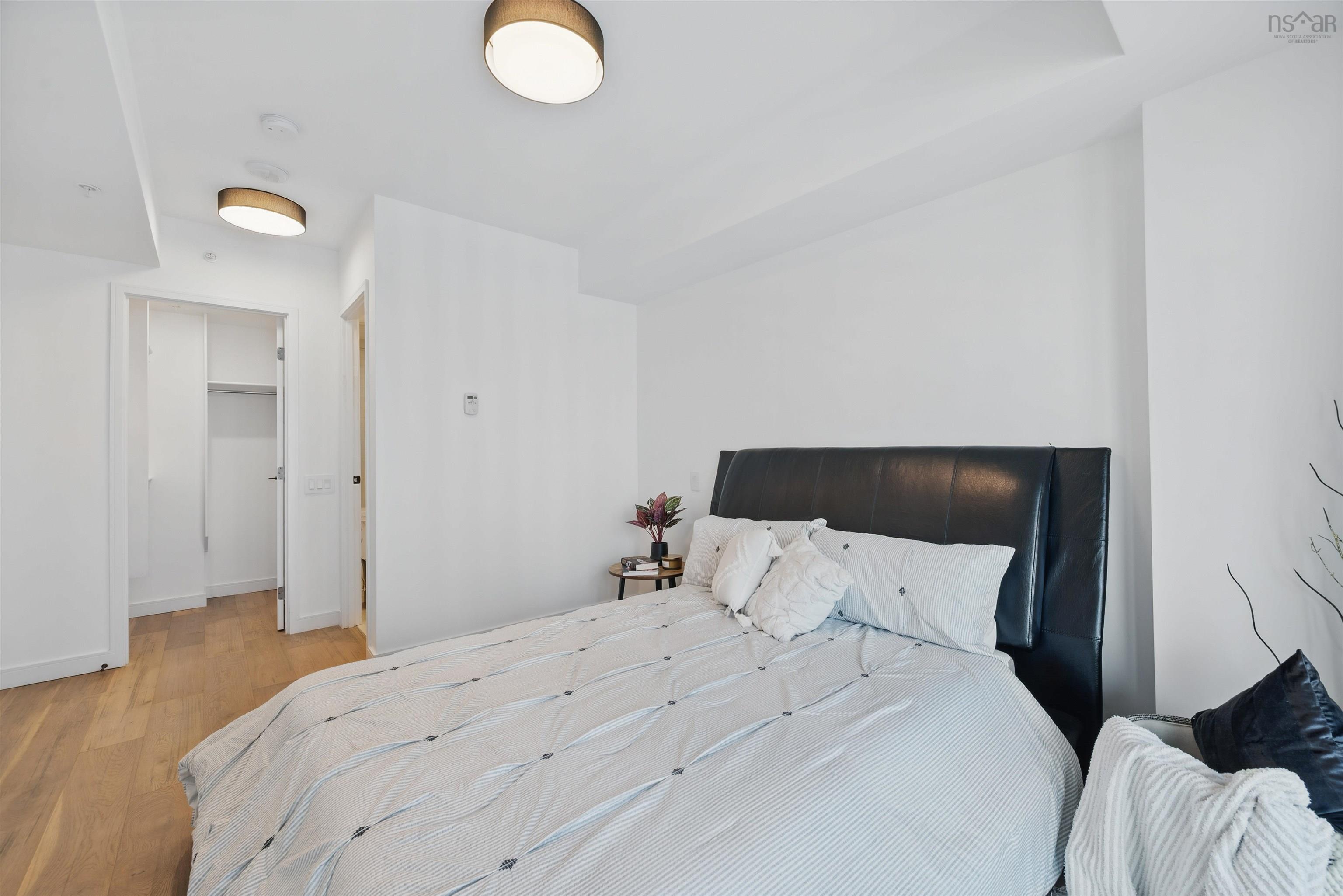 $835,000.00: 910 1650 Granville Street, Halifax