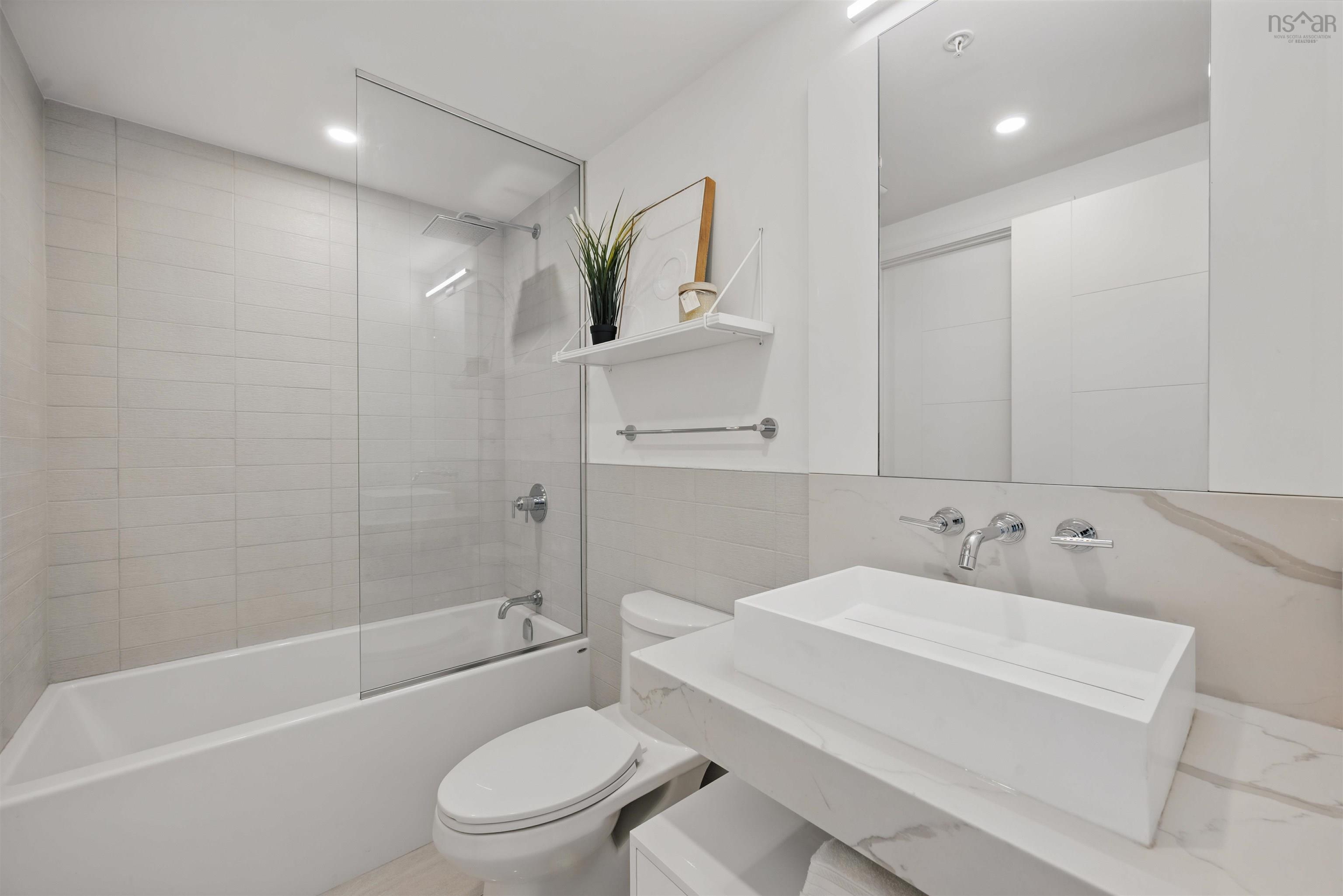 $835,000.00: 910 1650 Granville Street, Halifax