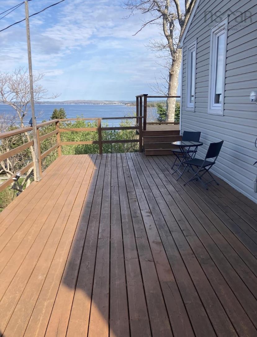 $549,900.00: 11635 Peggys Cove Road, Seabright