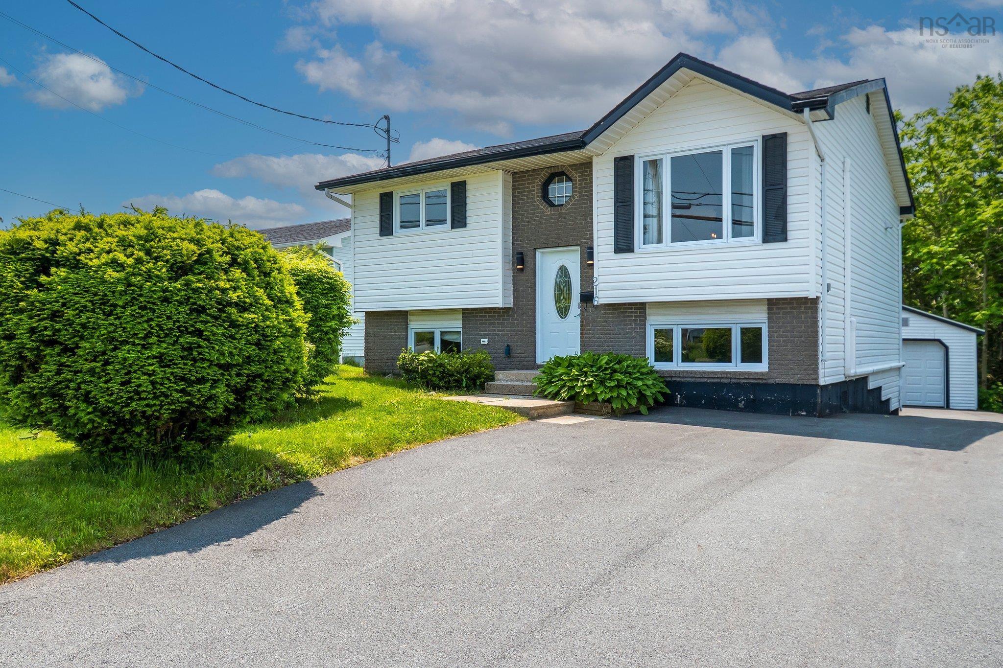 $549,900.00: 216 Caledonia Road, Dartmouth