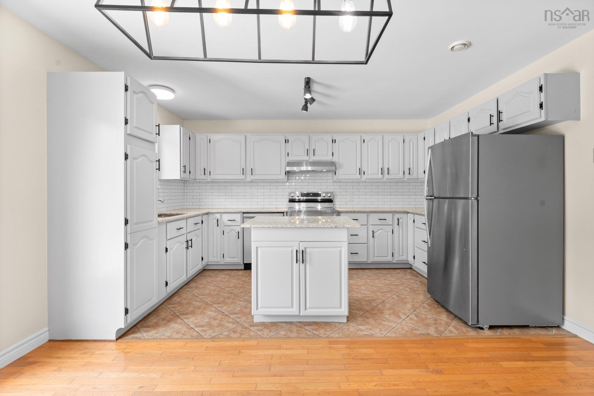 $549,900.00: 216 Caledonia Road, Dartmouth