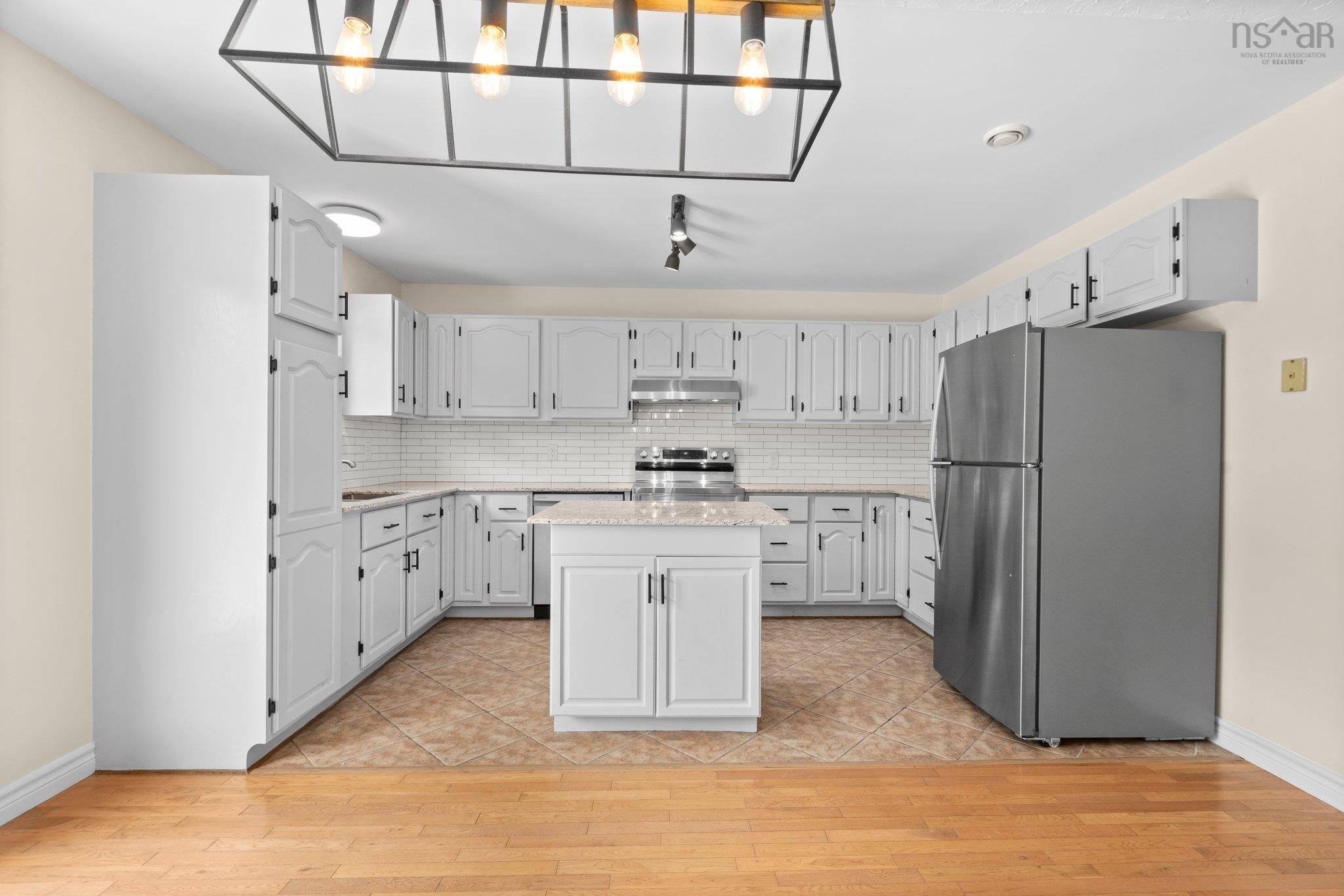 $549,900.00: 216 Caledonia Road, Dartmouth