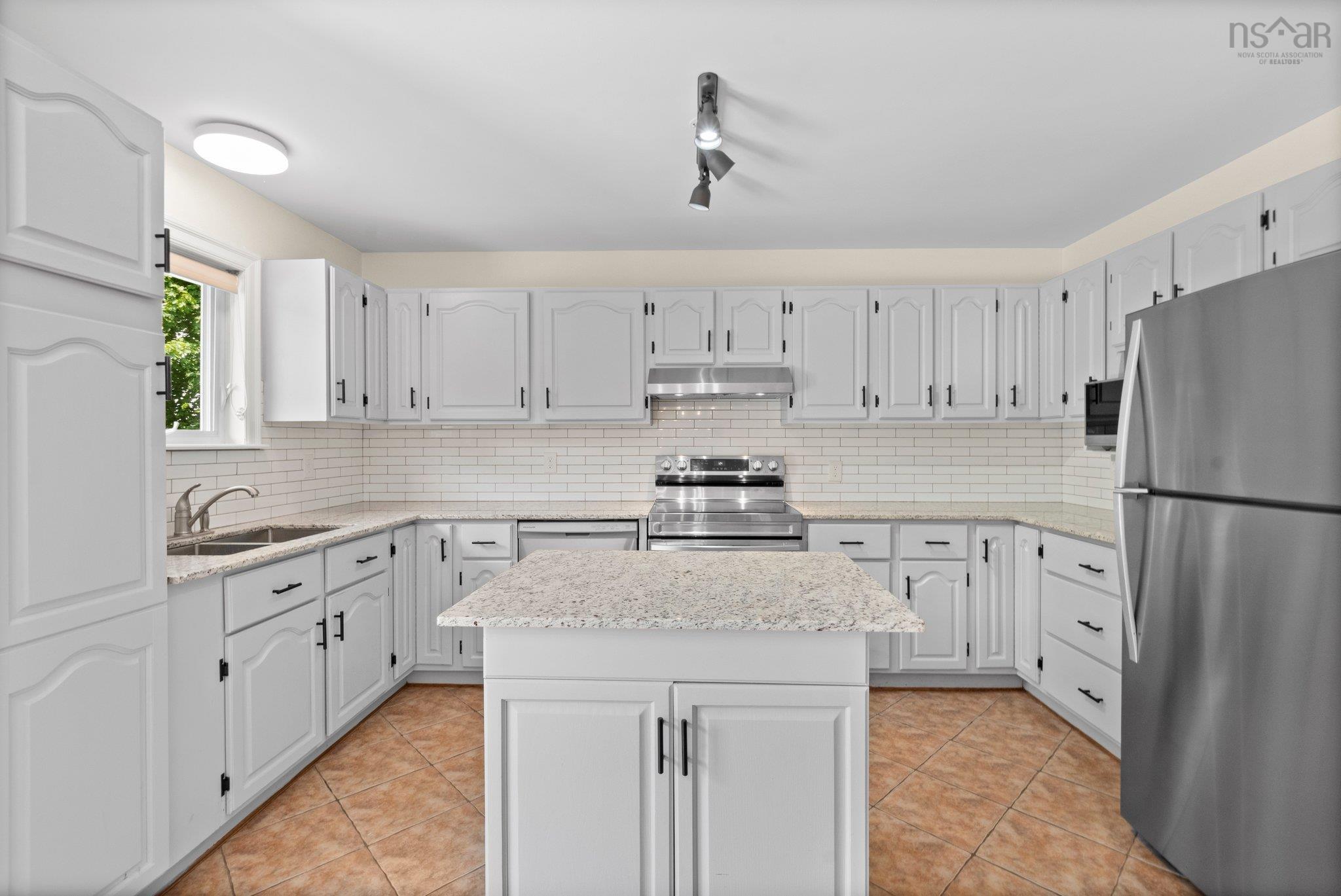 $549,900.00: 216 Caledonia Road, Dartmouth