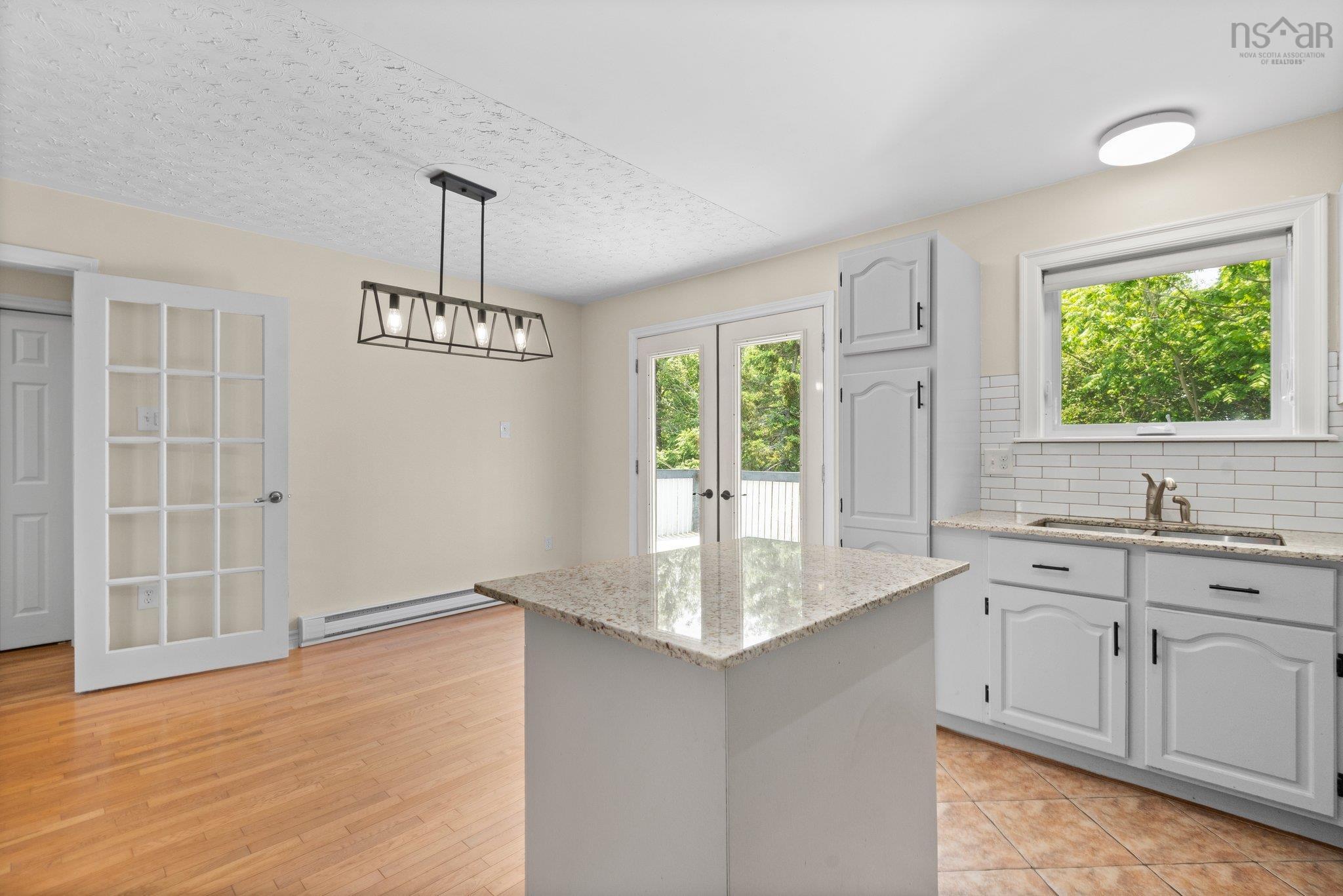 $549,900.00: 216 Caledonia Road, Dartmouth