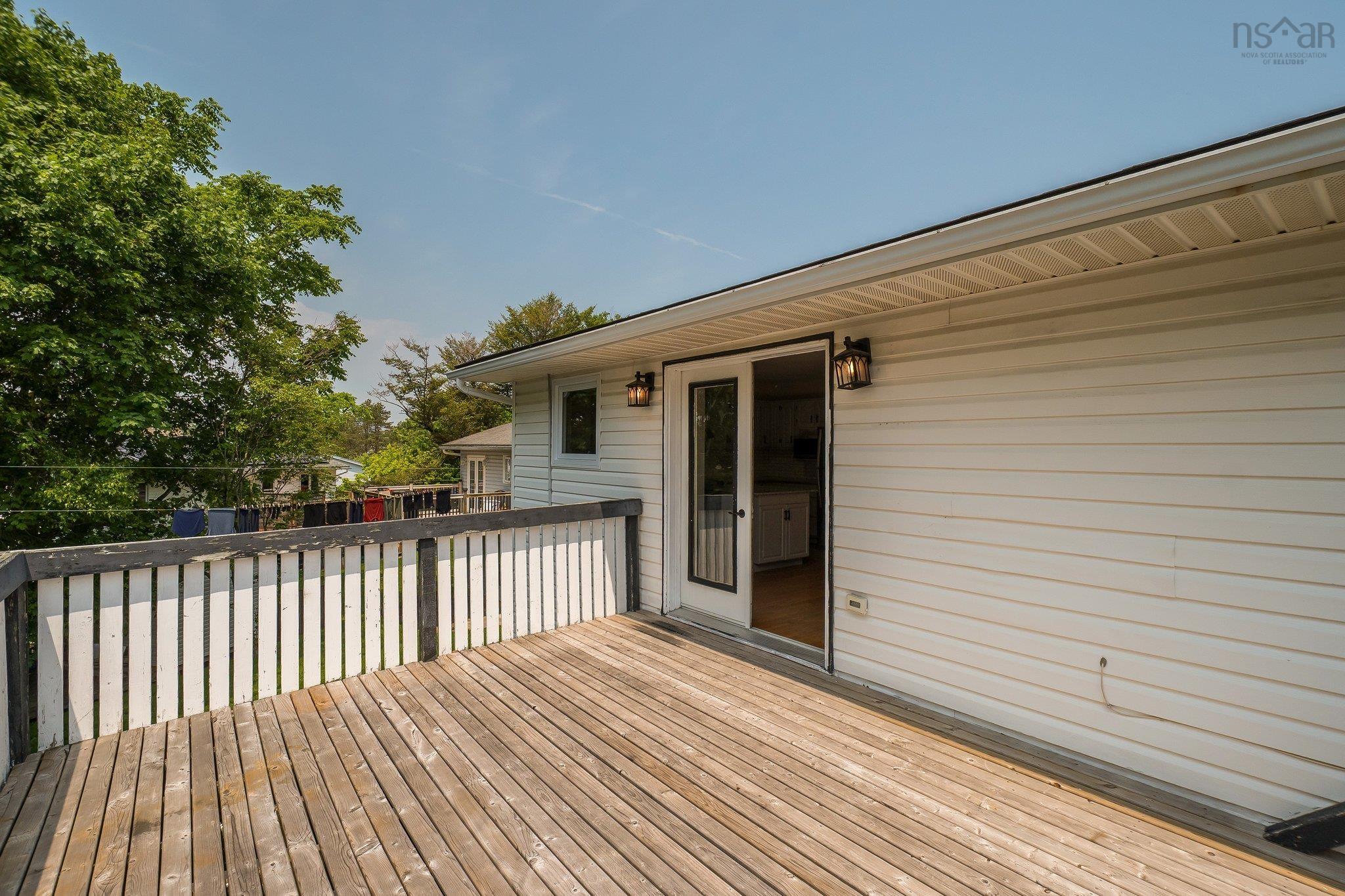 $549,900.00: 216 Caledonia Road, Dartmouth