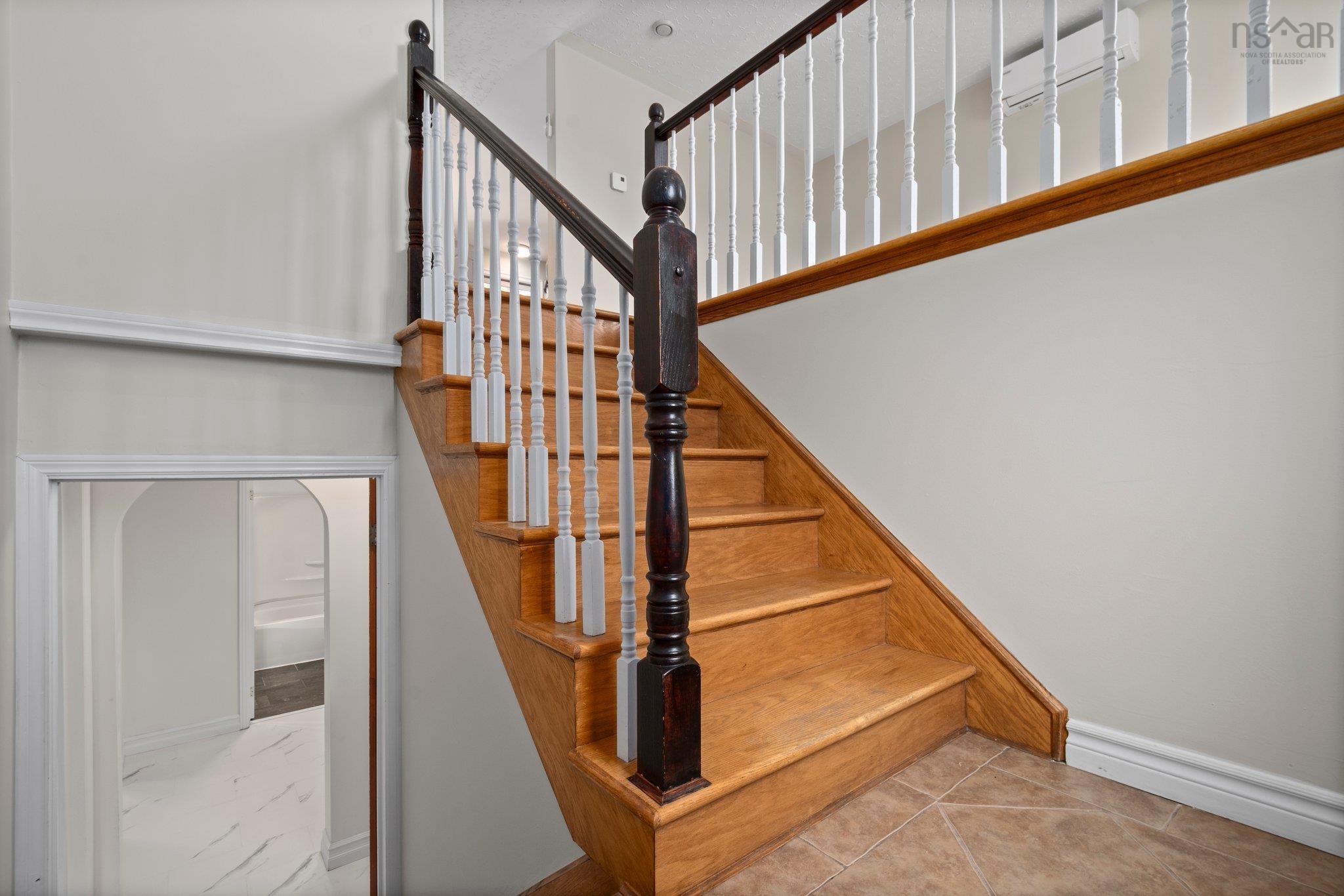 $549,900.00: 216 Caledonia Road, Dartmouth