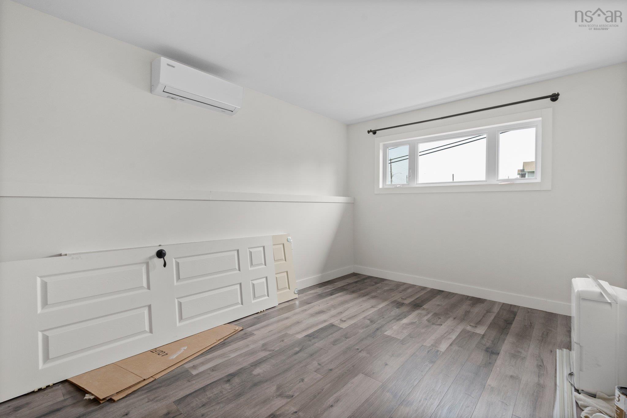 $549,900.00: 216 Caledonia Road, Dartmouth