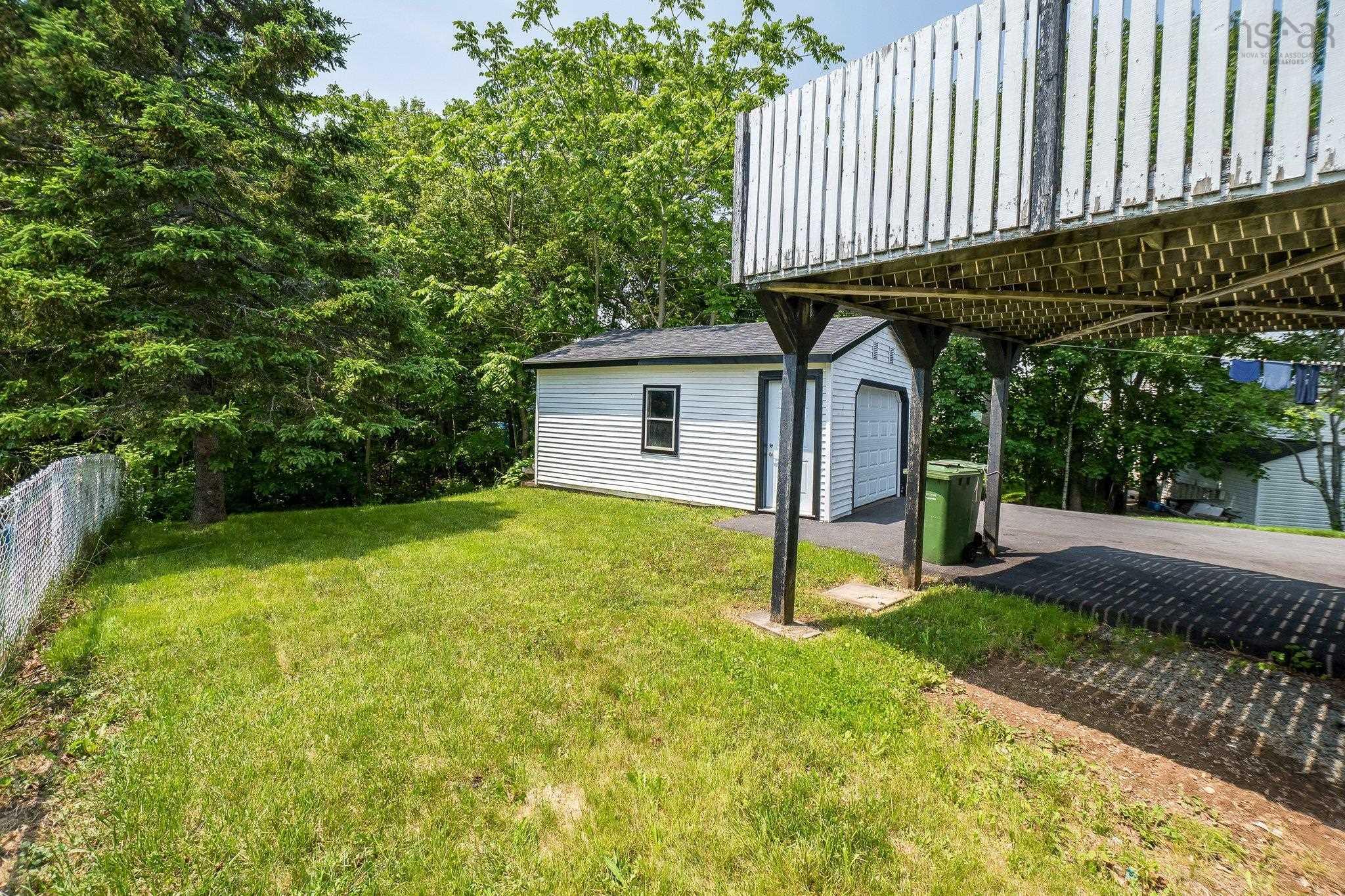 $549,900.00: 216 Caledonia Road, Dartmouth
