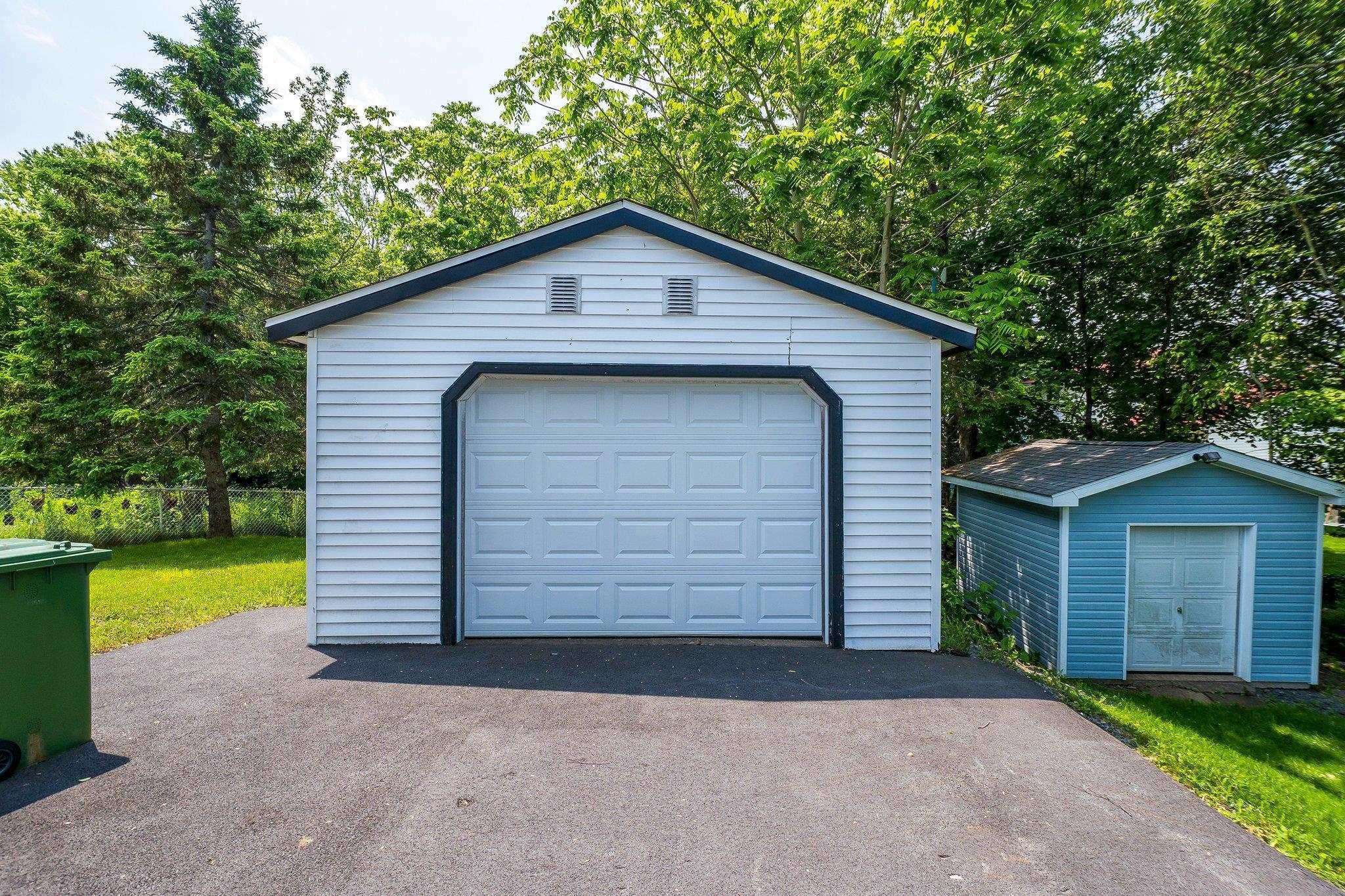$549,900.00: 216 Caledonia Road, Dartmouth